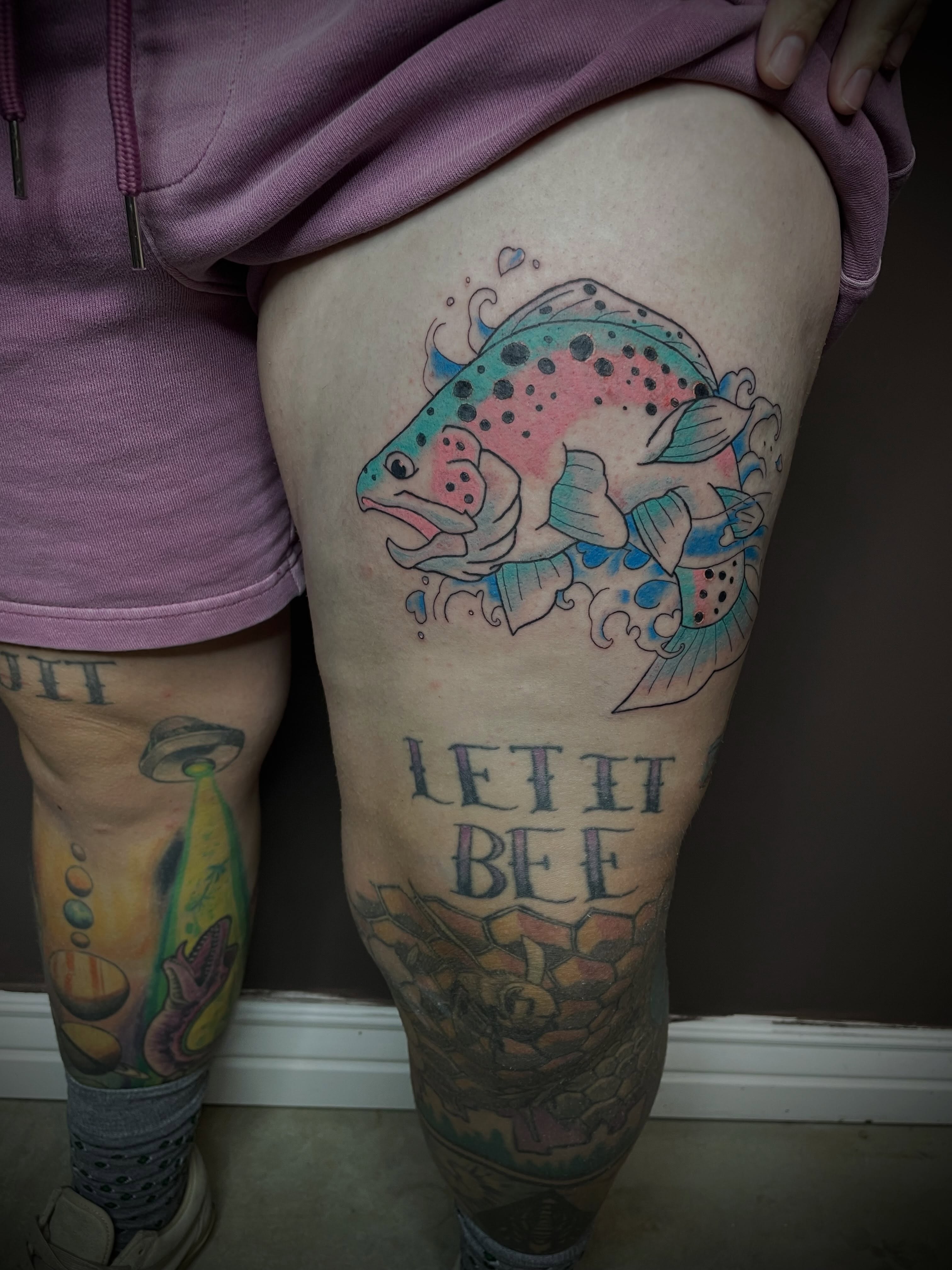 Fish dotwork tattoo on the thigh by Kaylee 🗡️