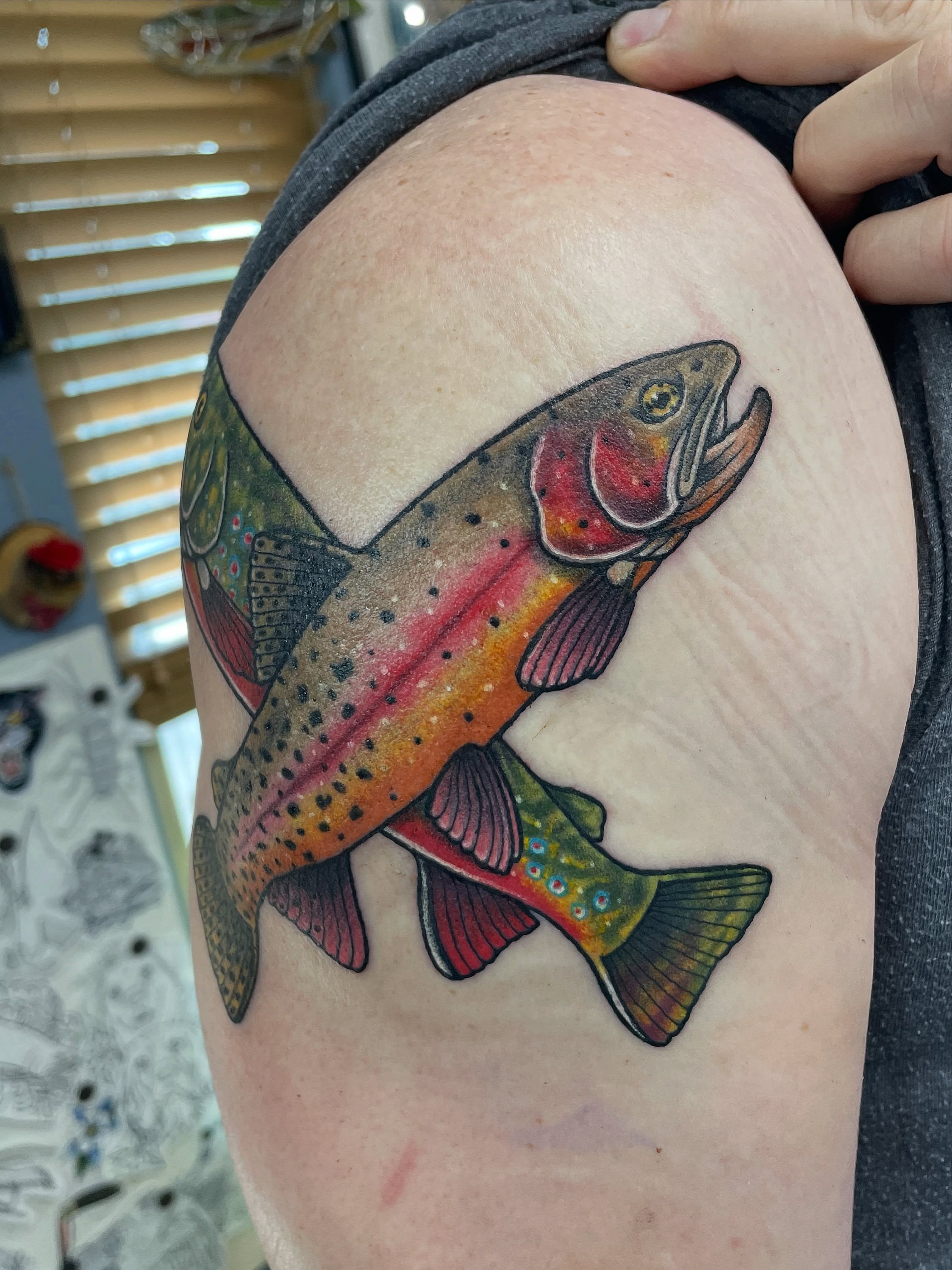Rainbow trout realism tattoo on the shoulder by πΌπ
ππΎπππππ