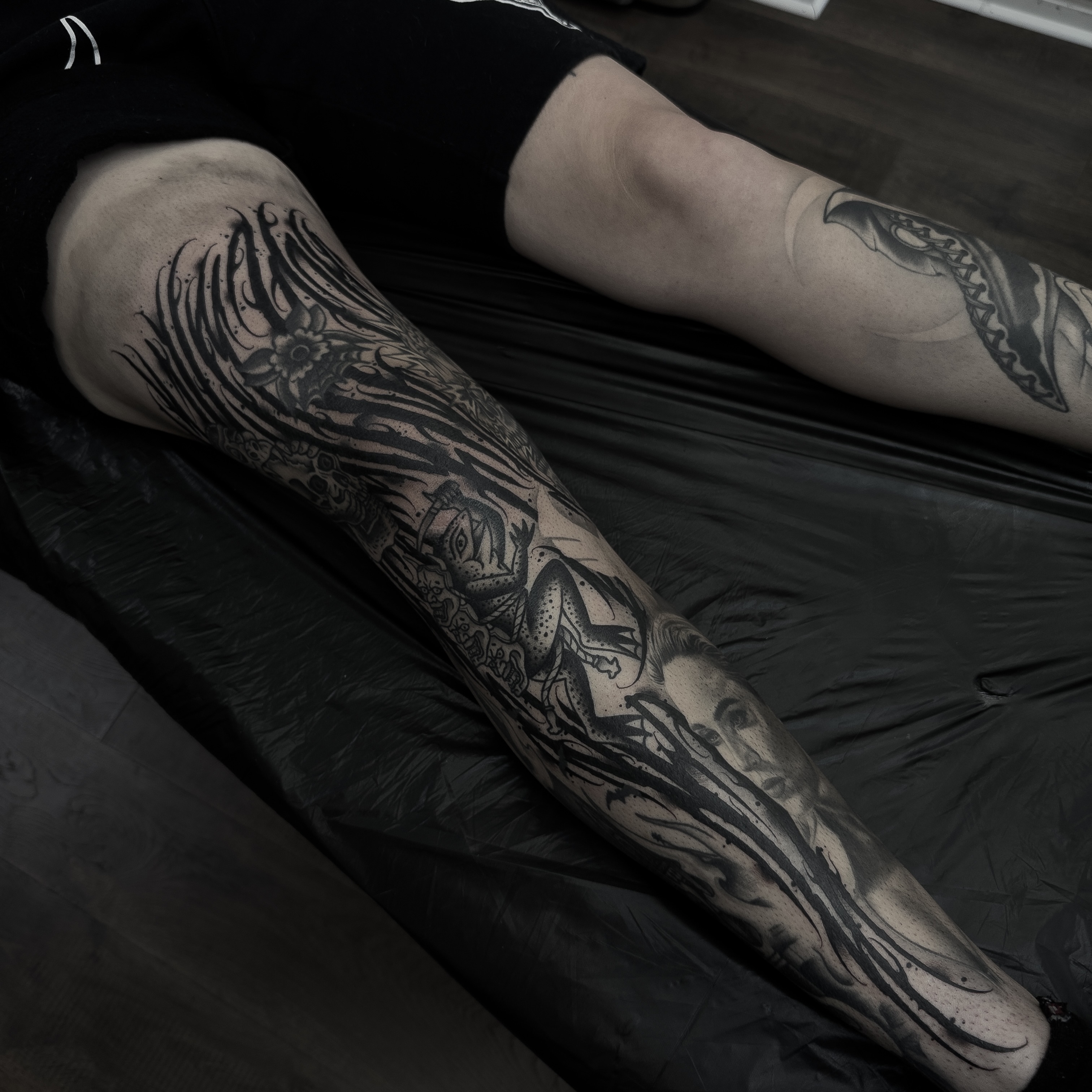 Portrait and dragon realism tattoo on the leg by ⚔️Andreas Dolleschal⚔️