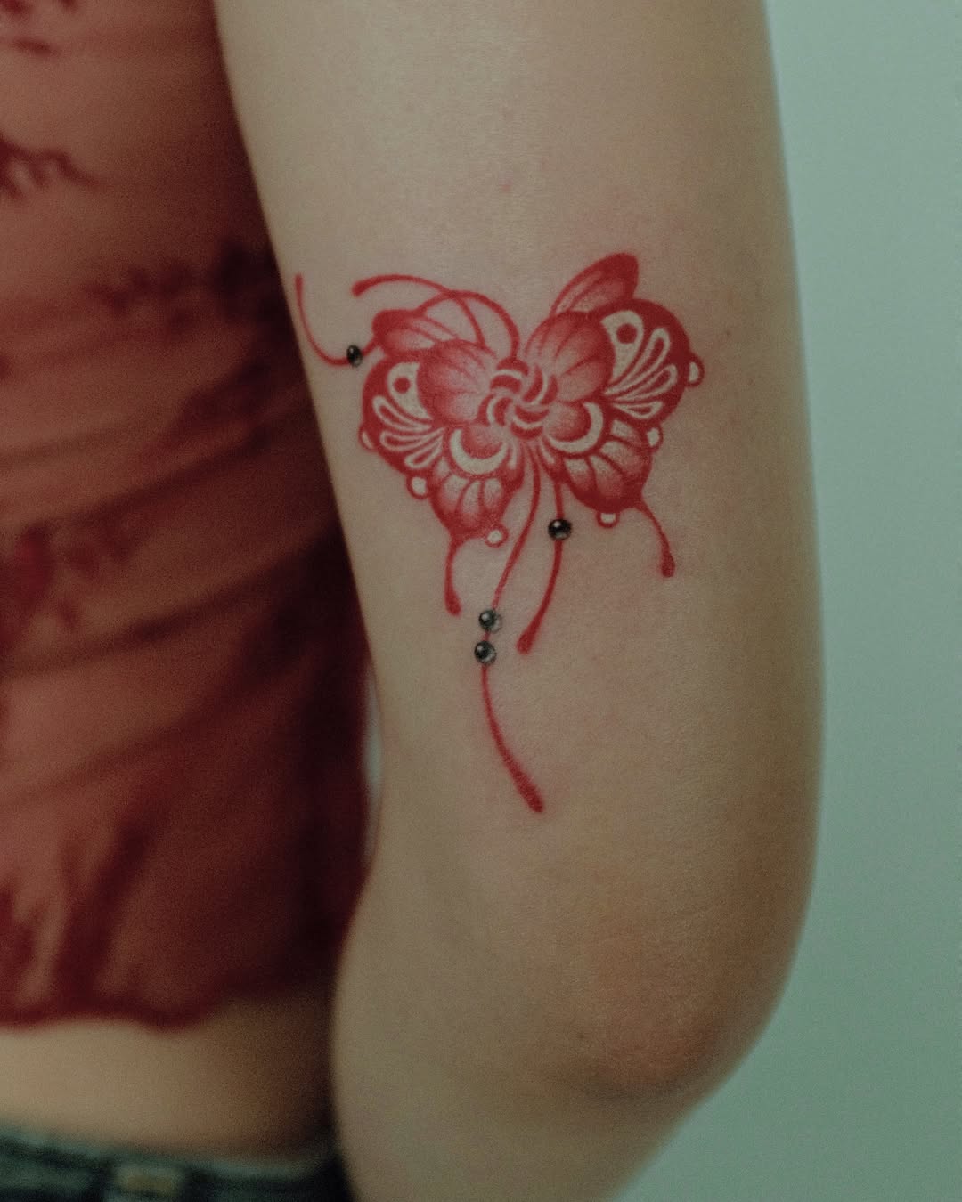 Tattoo by @xiaolun_tatt — dotwork