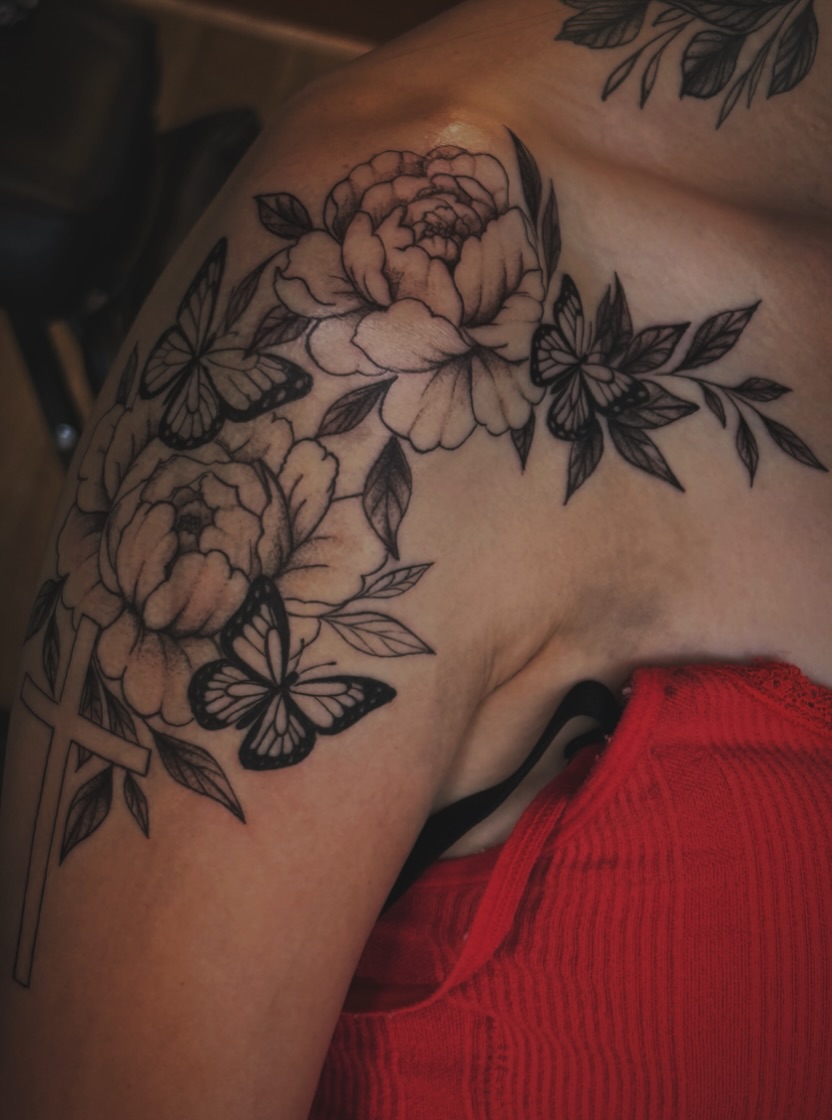 Peony flowers and butterflies realism tattoo on the shoulder by Kaylee Castleton, Tooele, Utah