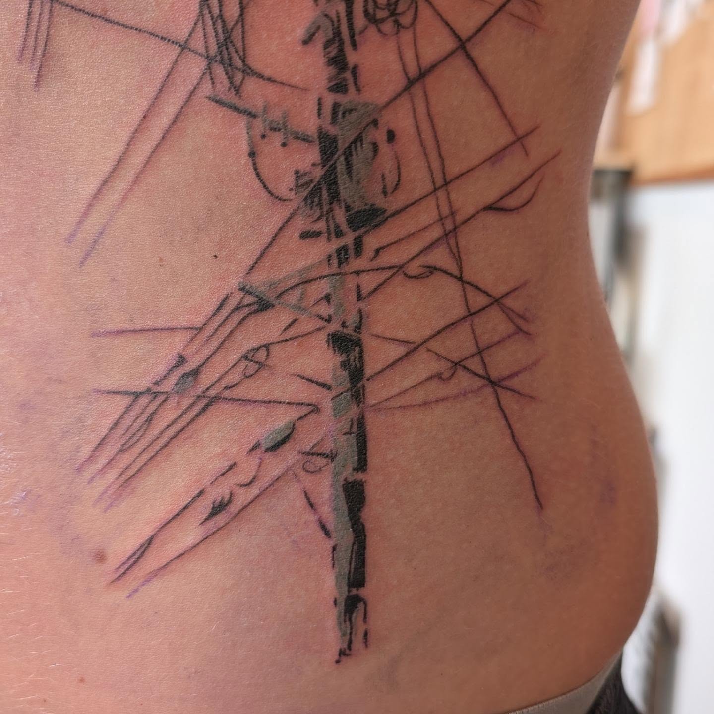 Tattoo by @ntash_ttt — geometric