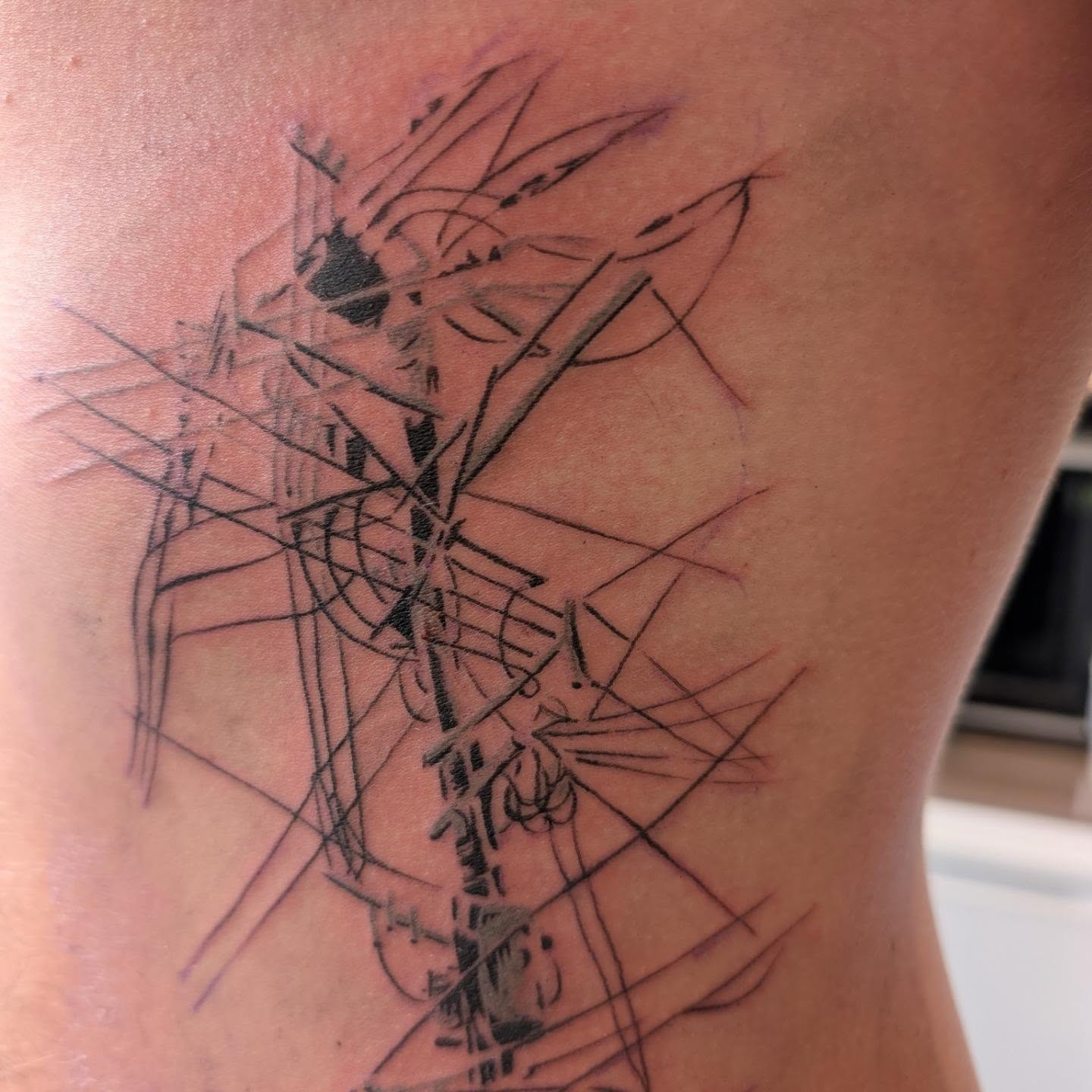 Tattoo by @ntash_ttt — geometric