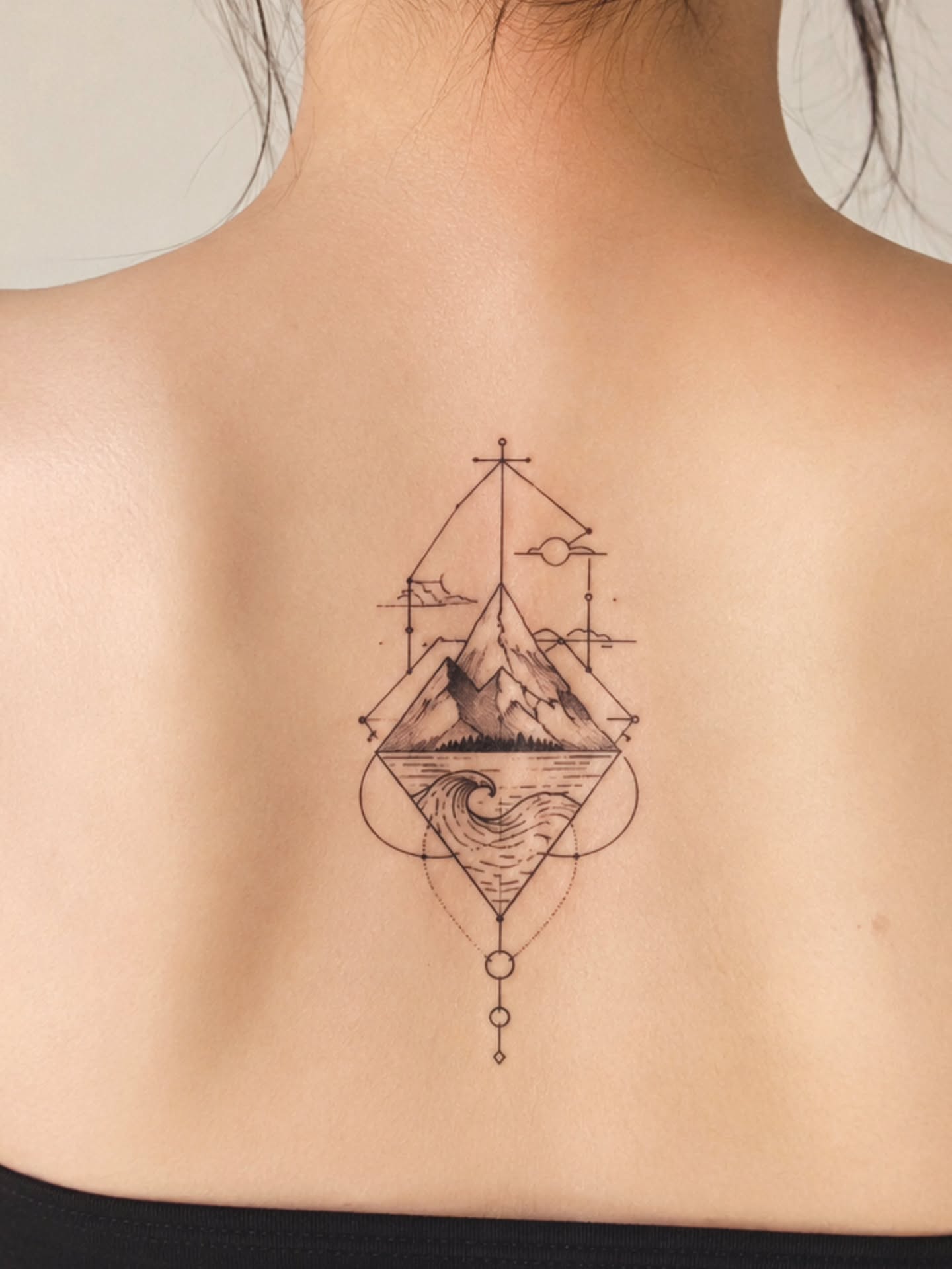 Tattoo by @tattooist.craneveil — geometric