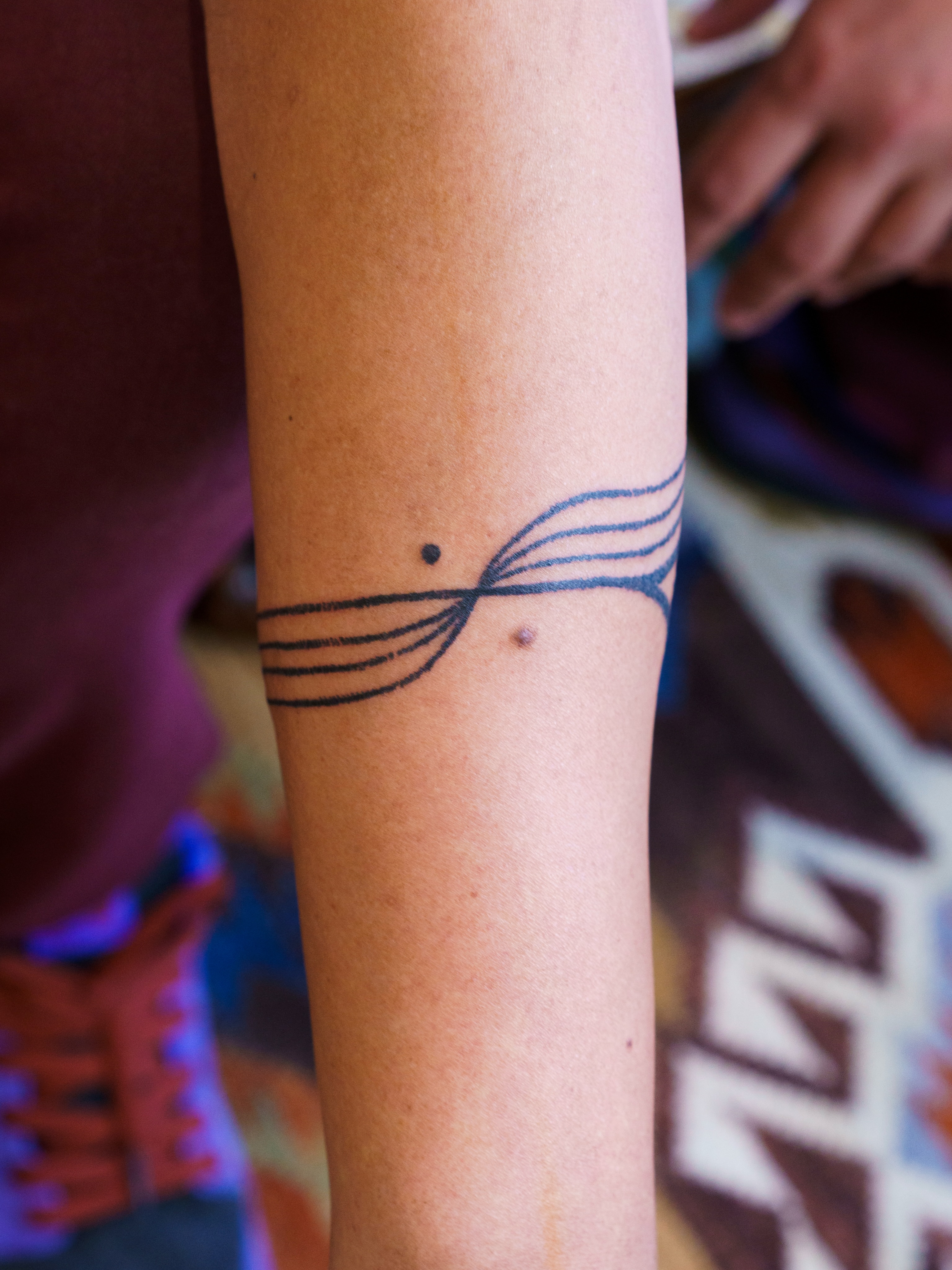 Music note dotwork tattoo on the forearm by 思Stacy