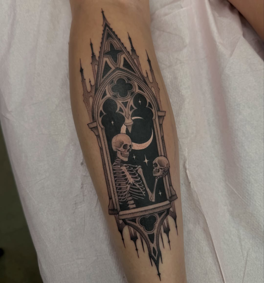 Tattoo by @todoroshetattoos โ black_and_grey, dark_realism