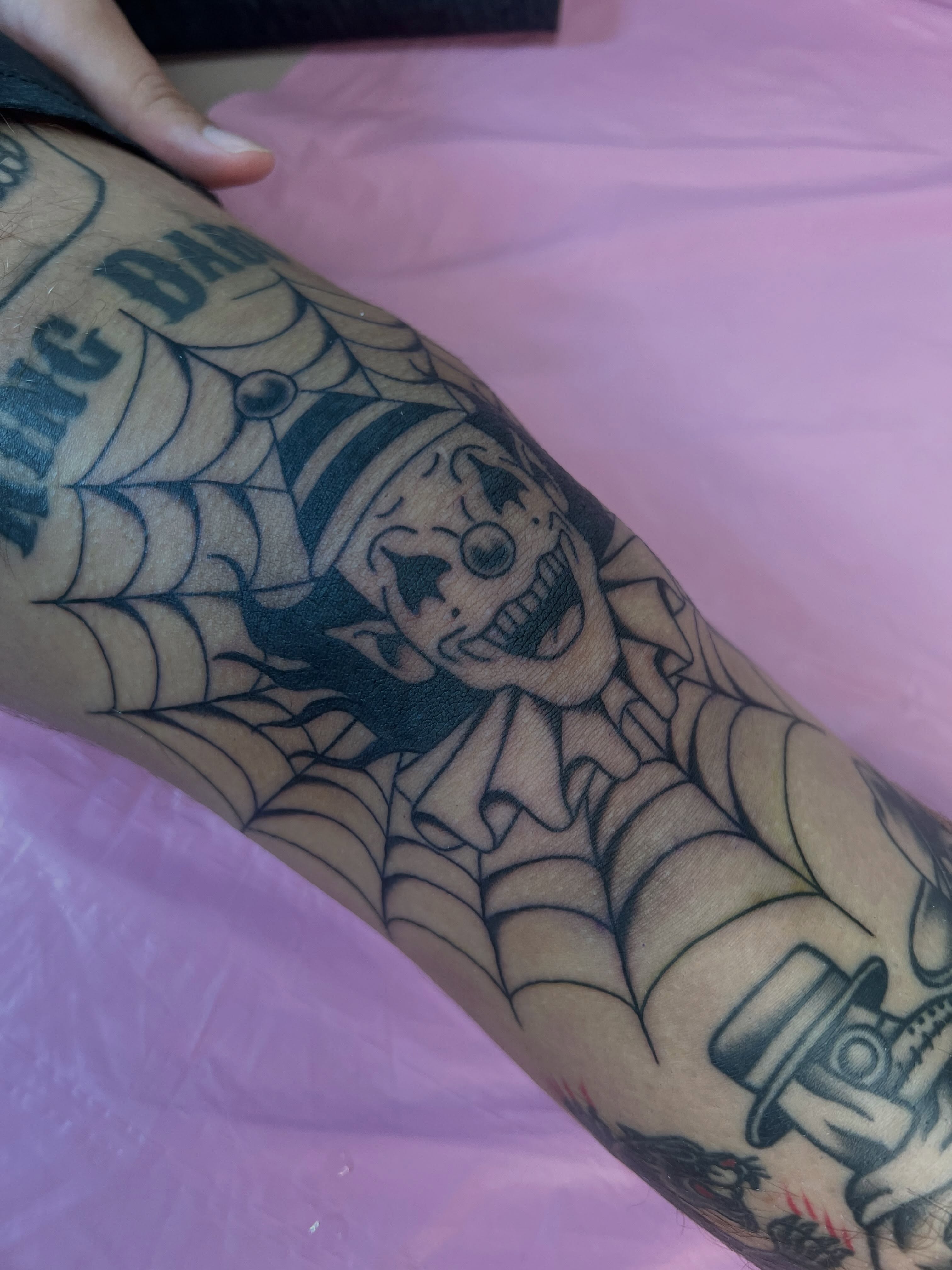 Tattoo by @queenetattoos — american_traditional