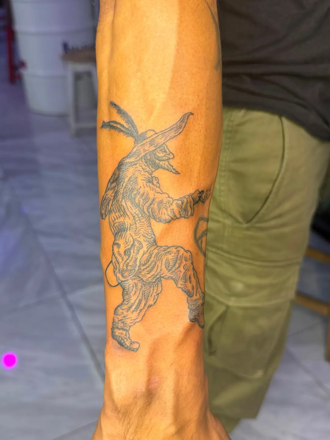 Tattoo by @yyiizzuuzz — black_and_grey