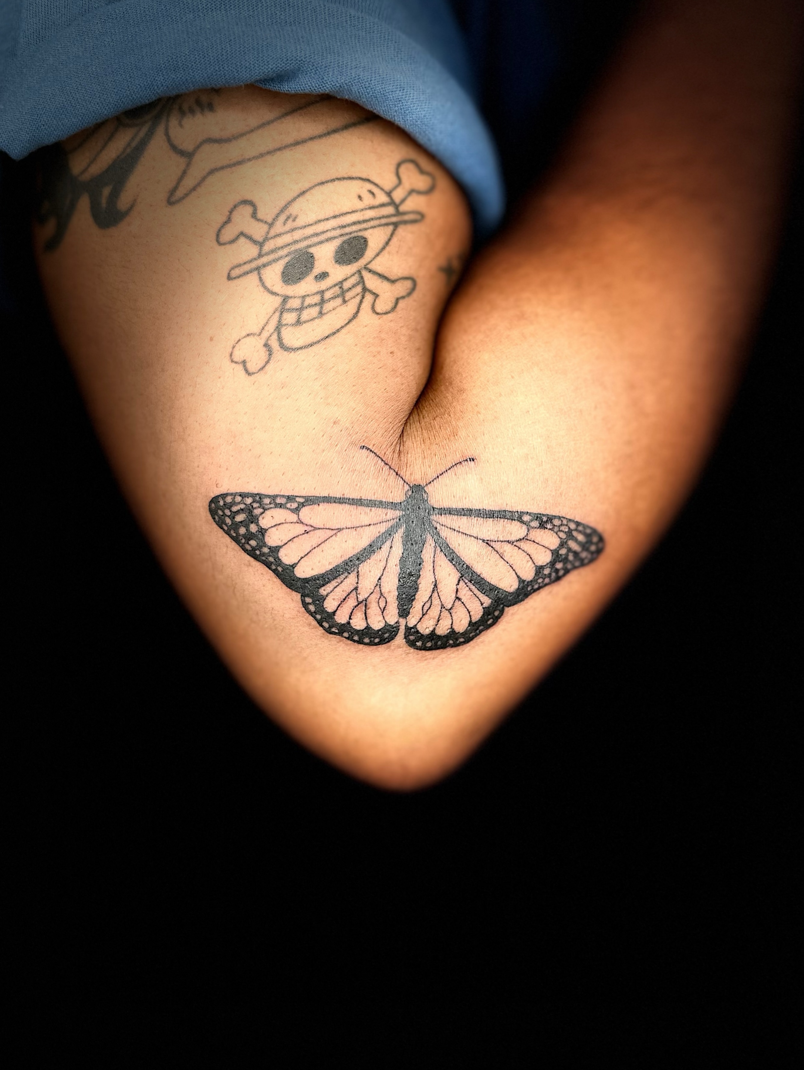 Butterfly black and grey tattoo on the thigh by NuNu