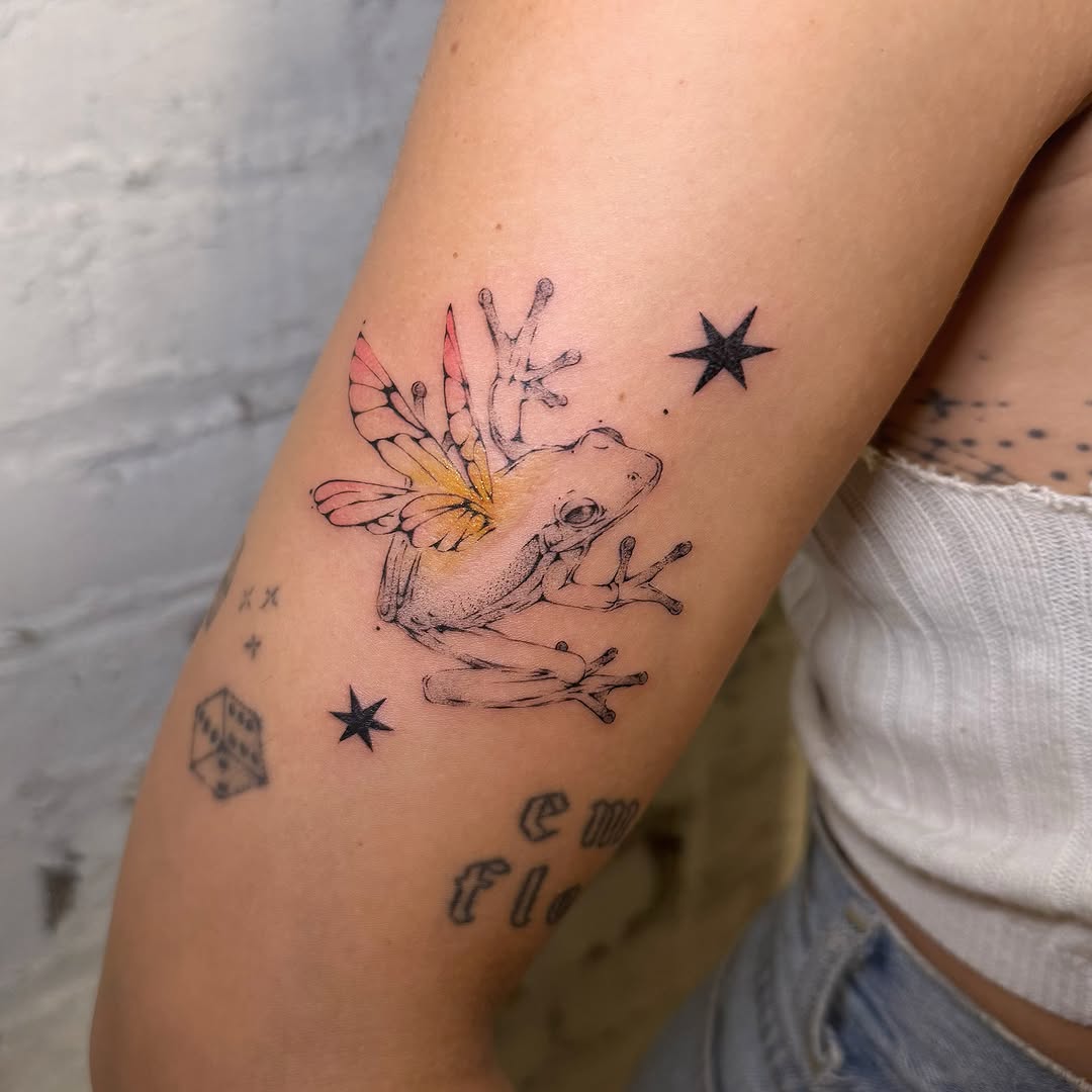 Tattoo by @ta2_echo โ dotwork, realism