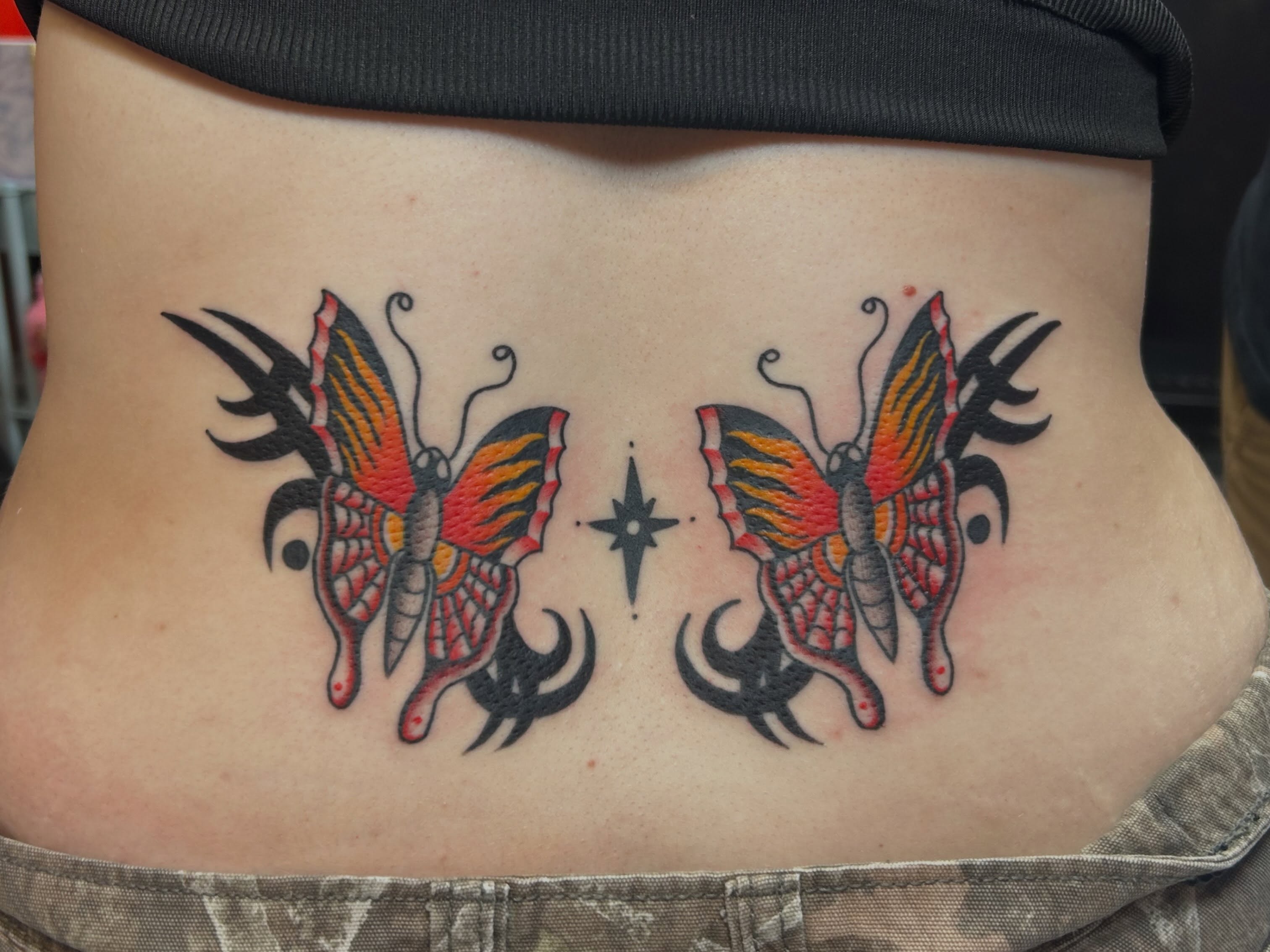 Tattoo by @missfinetattoo — american_traditional