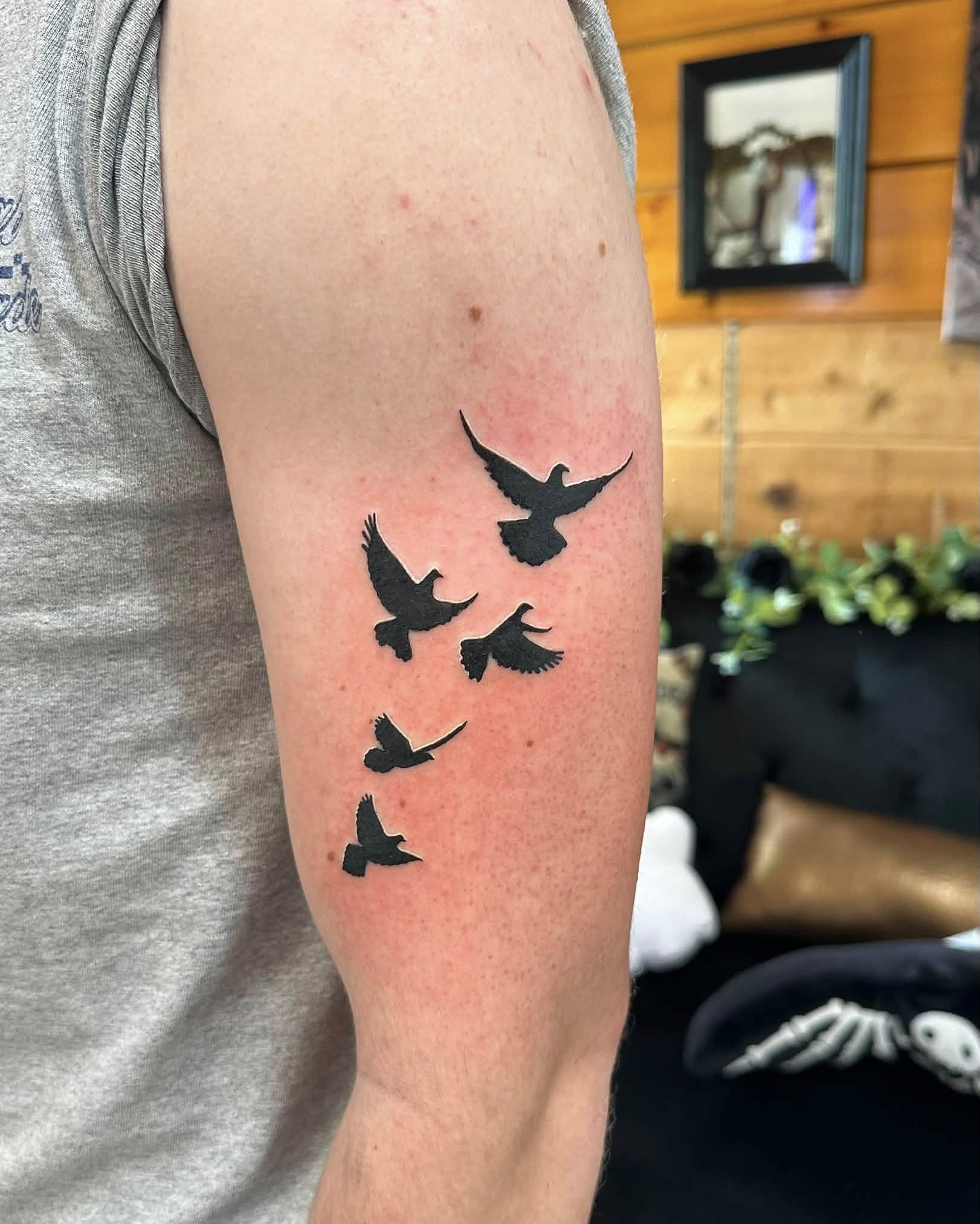 Tattoo by @justinrednourtattoo — minimalist