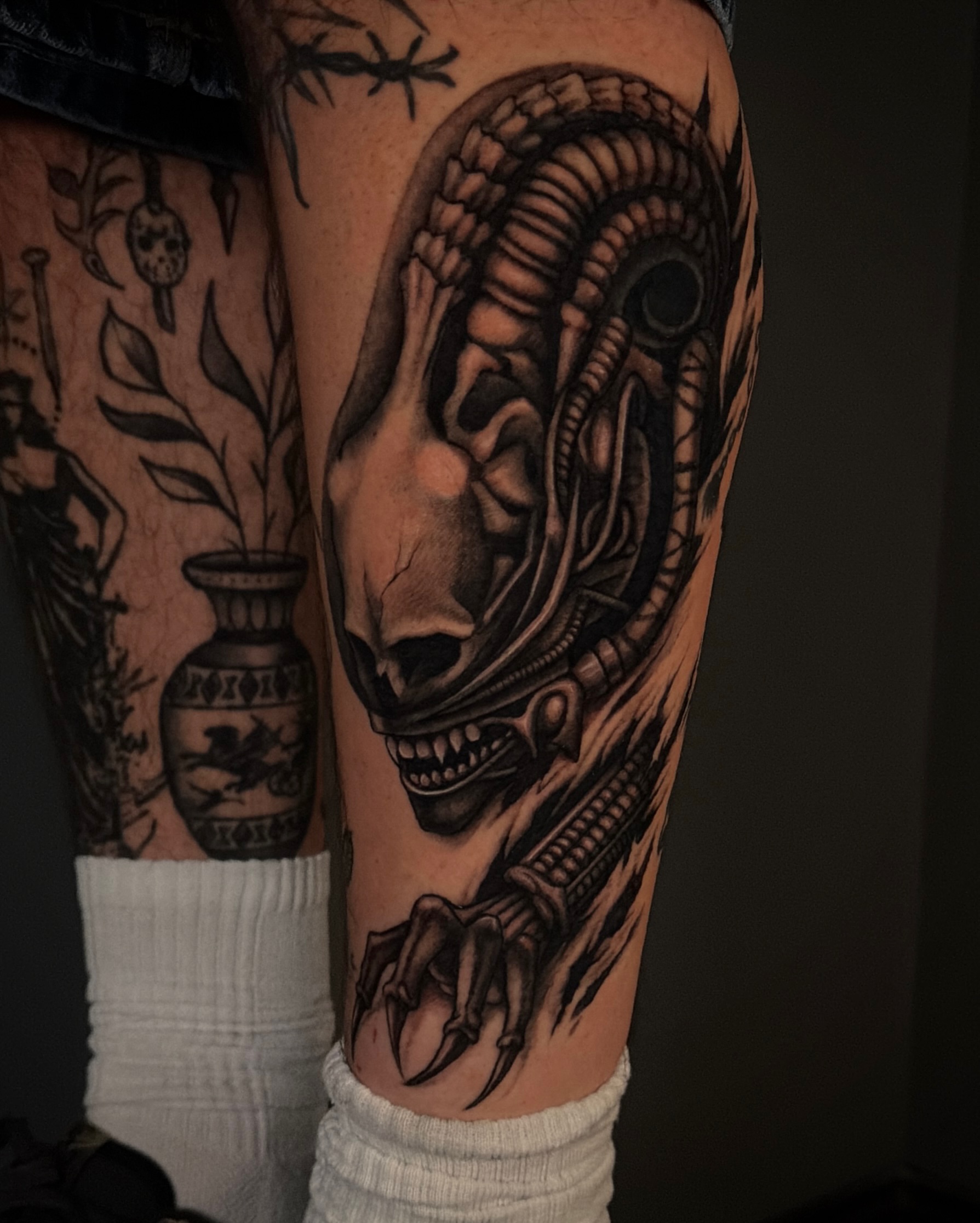 Alien head realism tattoo on the thigh by ☆ Kelly ☆
