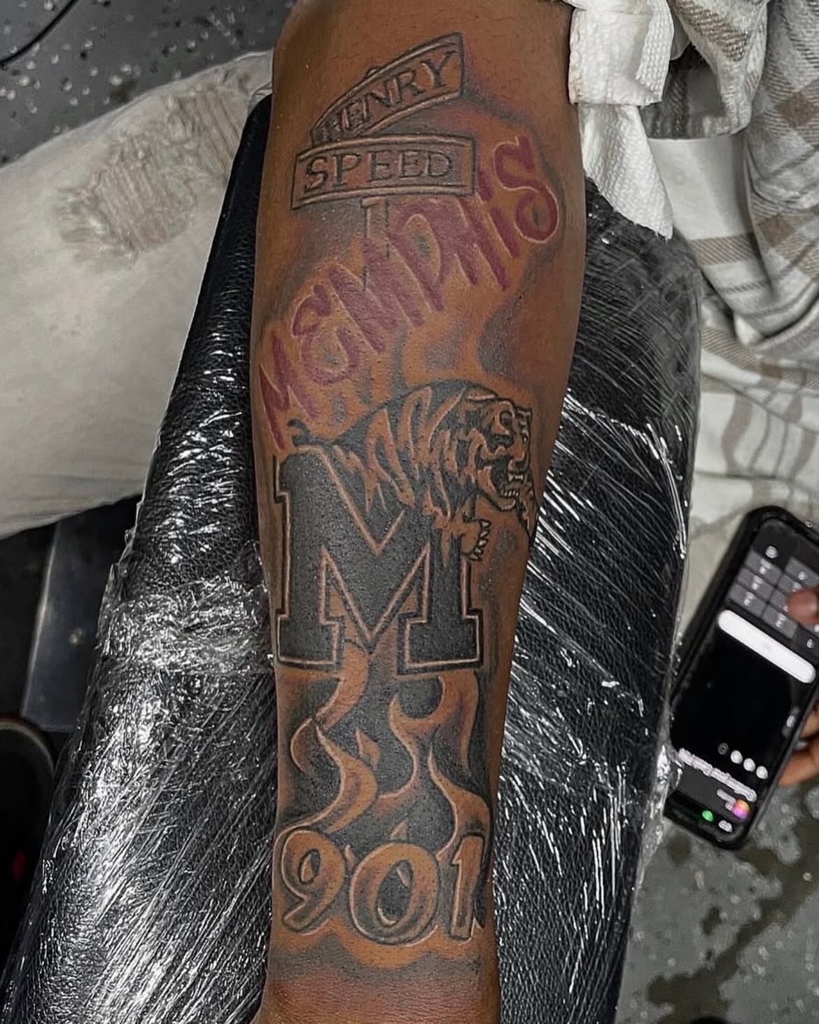Memphis American traditional tattoo on the forearm by TreCashTats💉🩸 MisfitzTattooStudio