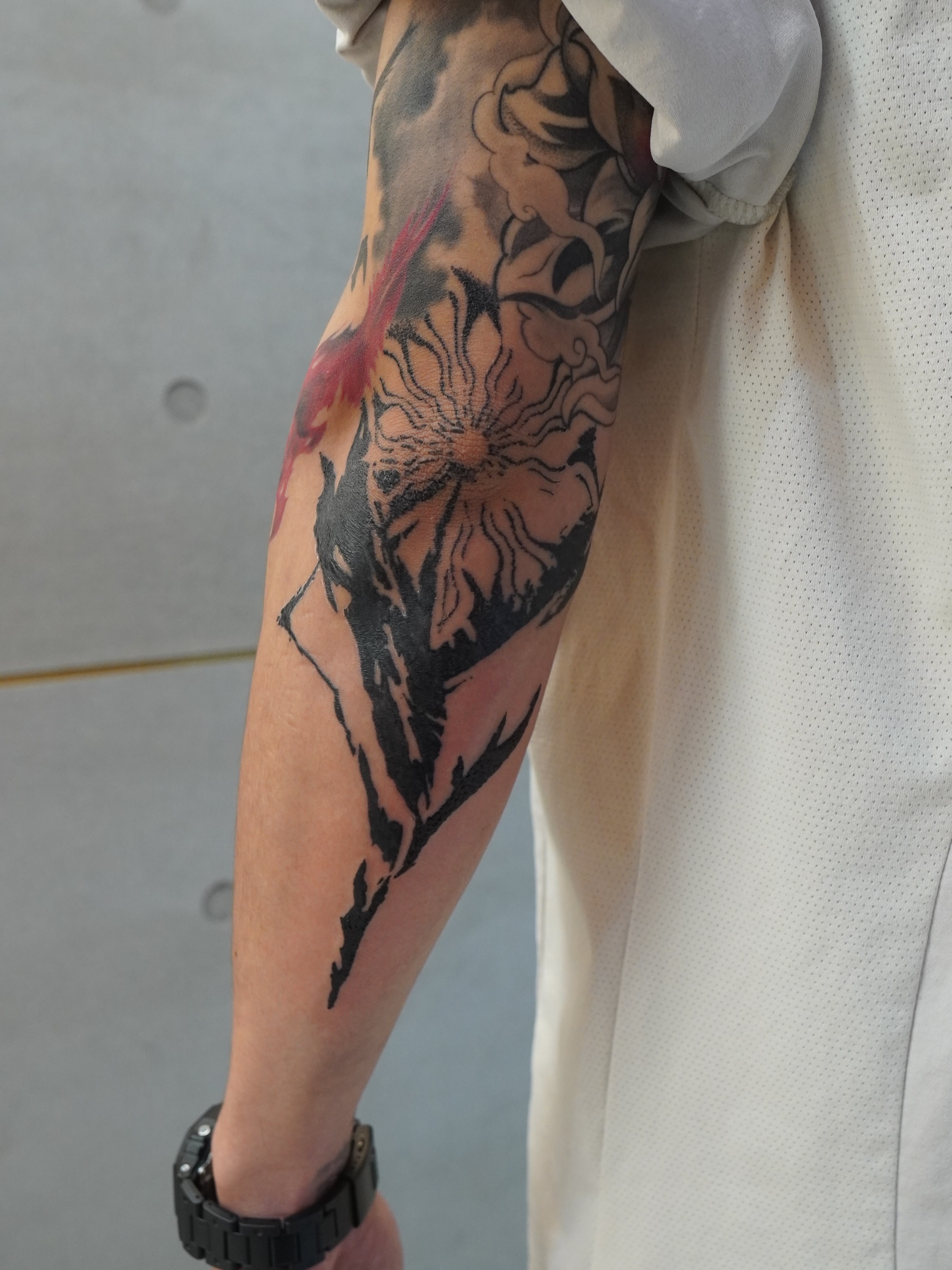 Tattoo by @mung_tattoo — black_and_grey, geometric