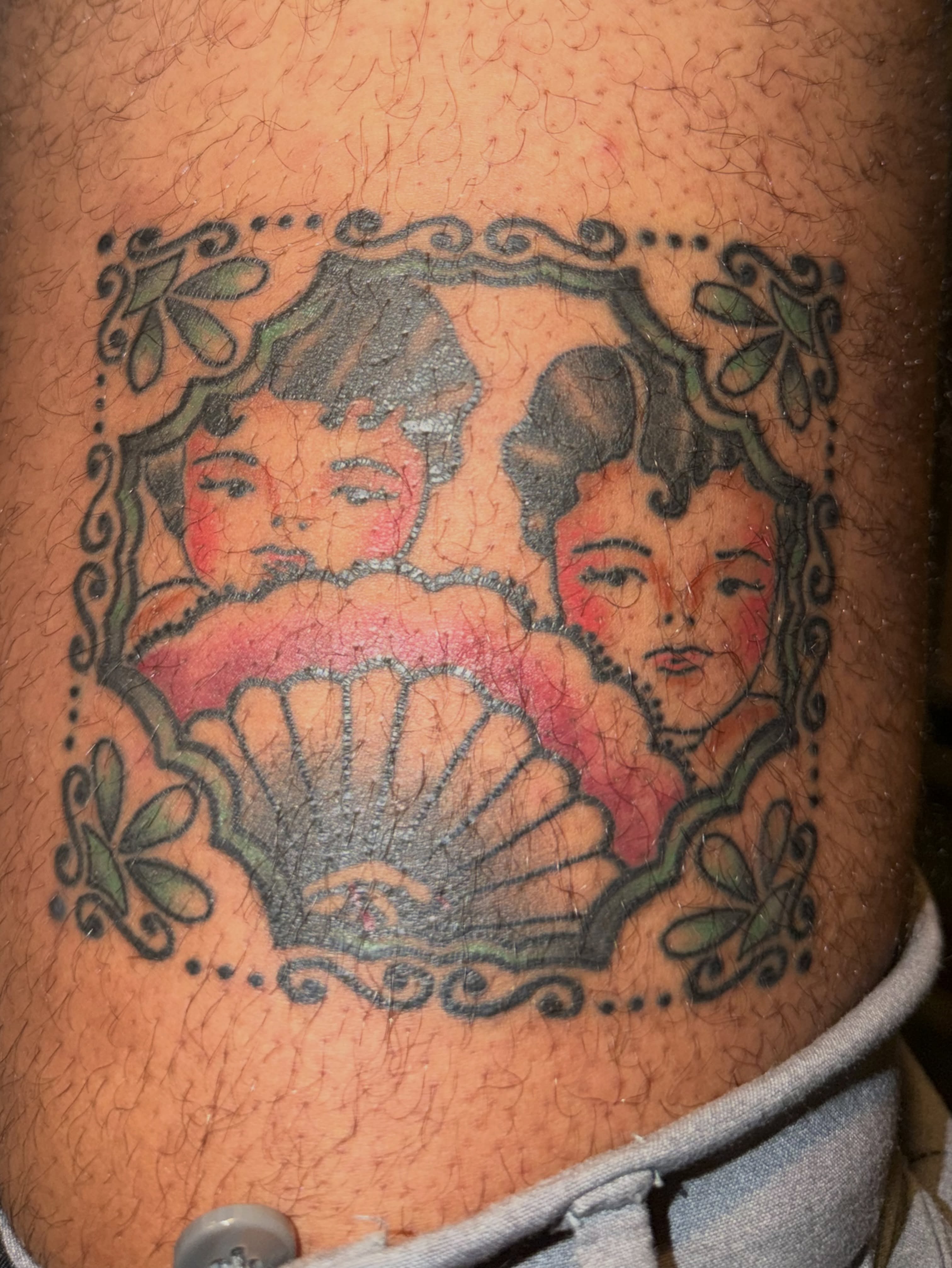 Two faces in shells American traditional tattoo on the thigh by Maggie De La Torre ๐ณ๏ธโโง๏ธ๐ฒ๐ฝ