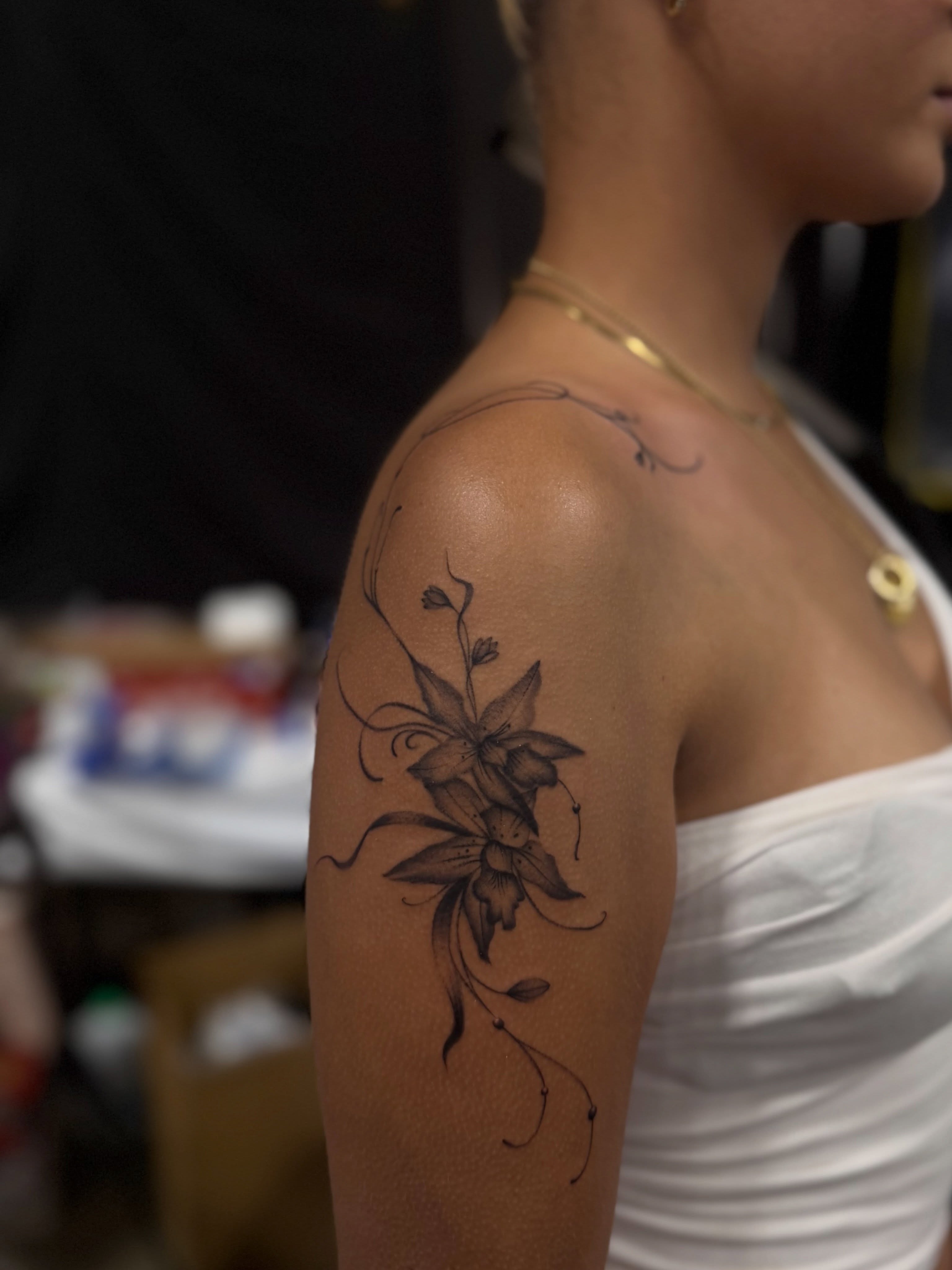 Tattoo by @gabsthegeminii โ black_and_grey