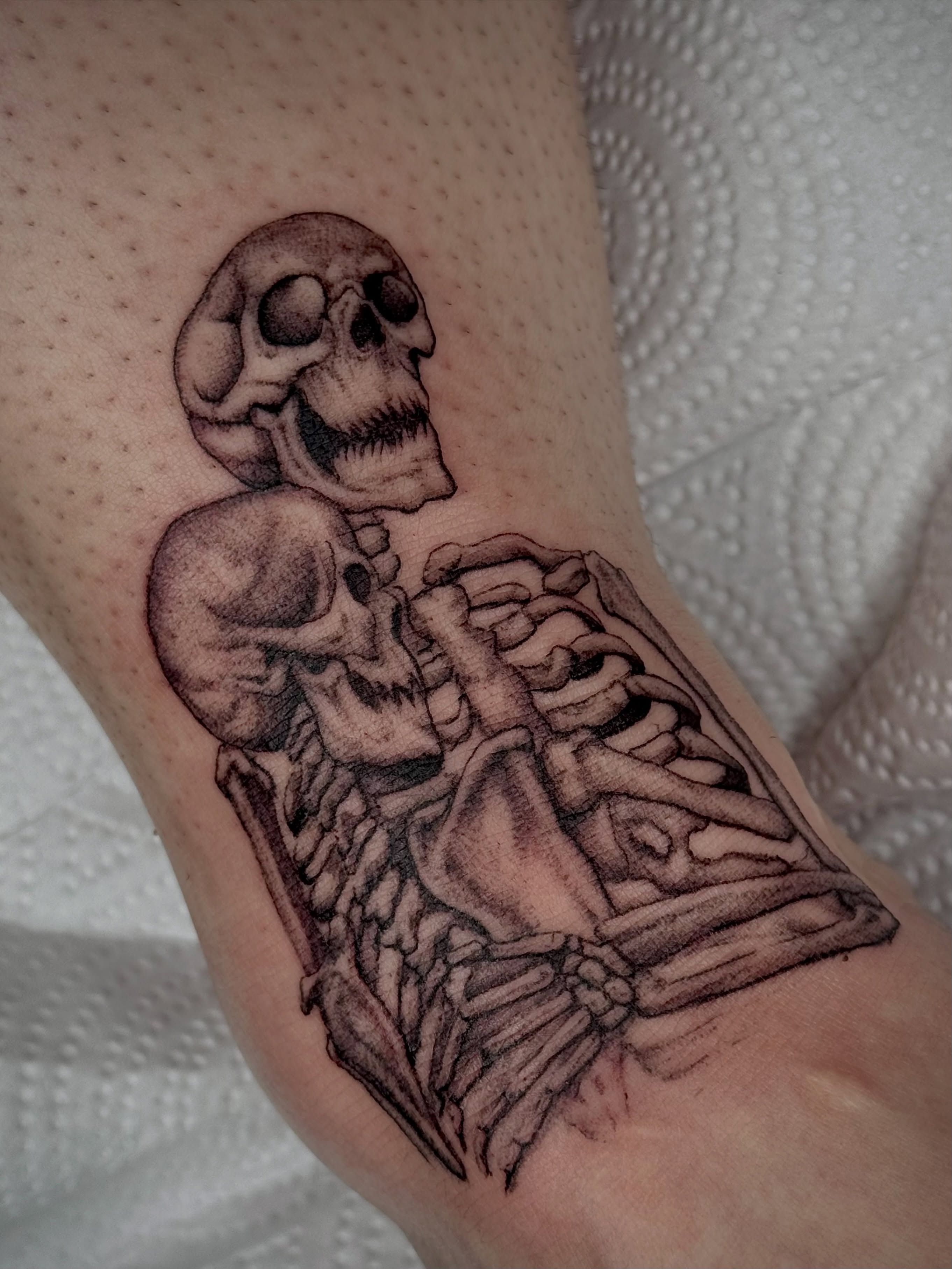 Tattoo by @zorniitsa — black_and_grey