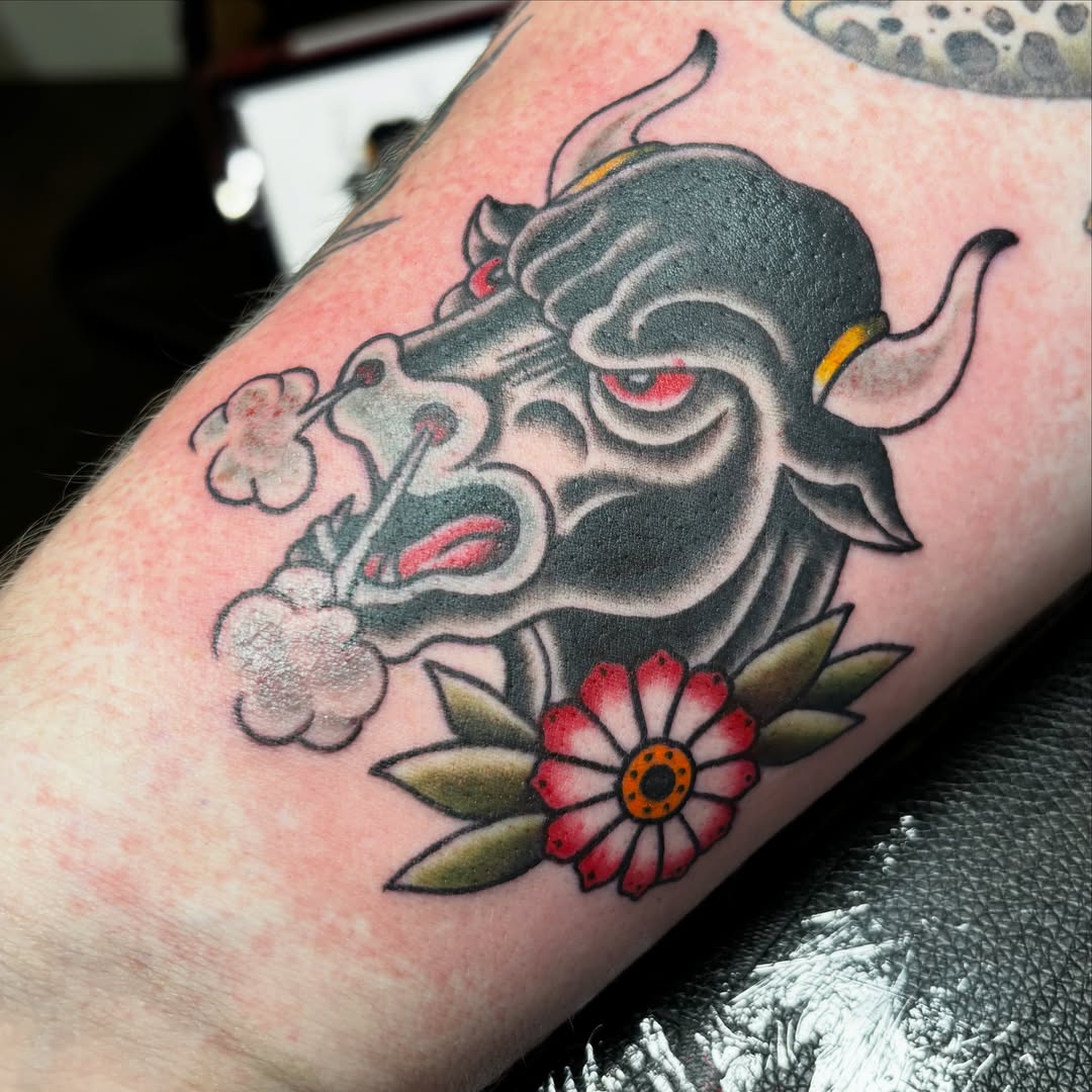 Tattoo by @tatsbybaby — american_traditional