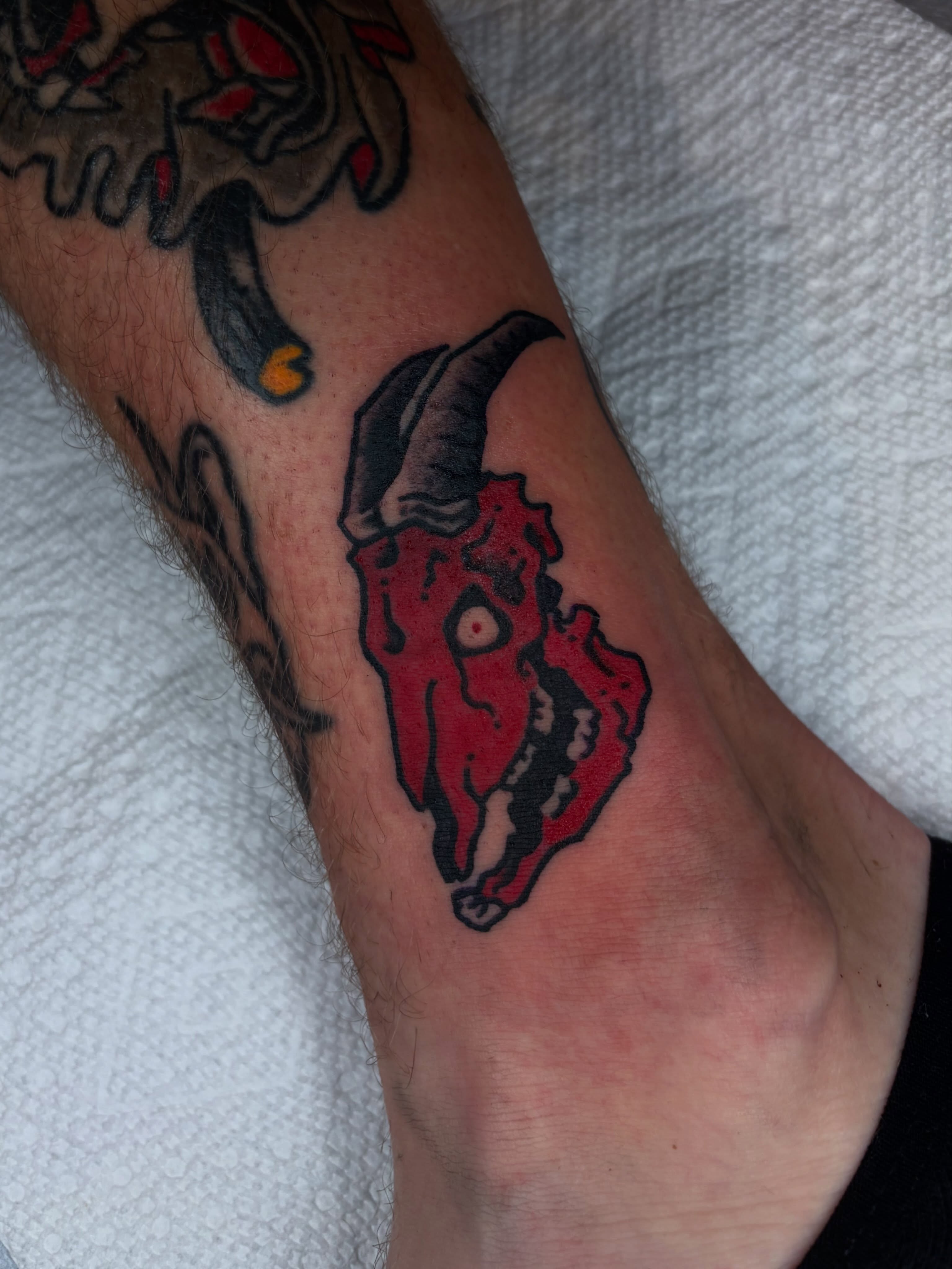 Bull skull American traditional tattoo on the forearm by ✙ 𝐉𝐃 𝐒𝐩𝐫𝐨𝐮𝐥 ✙, Austin, Texas