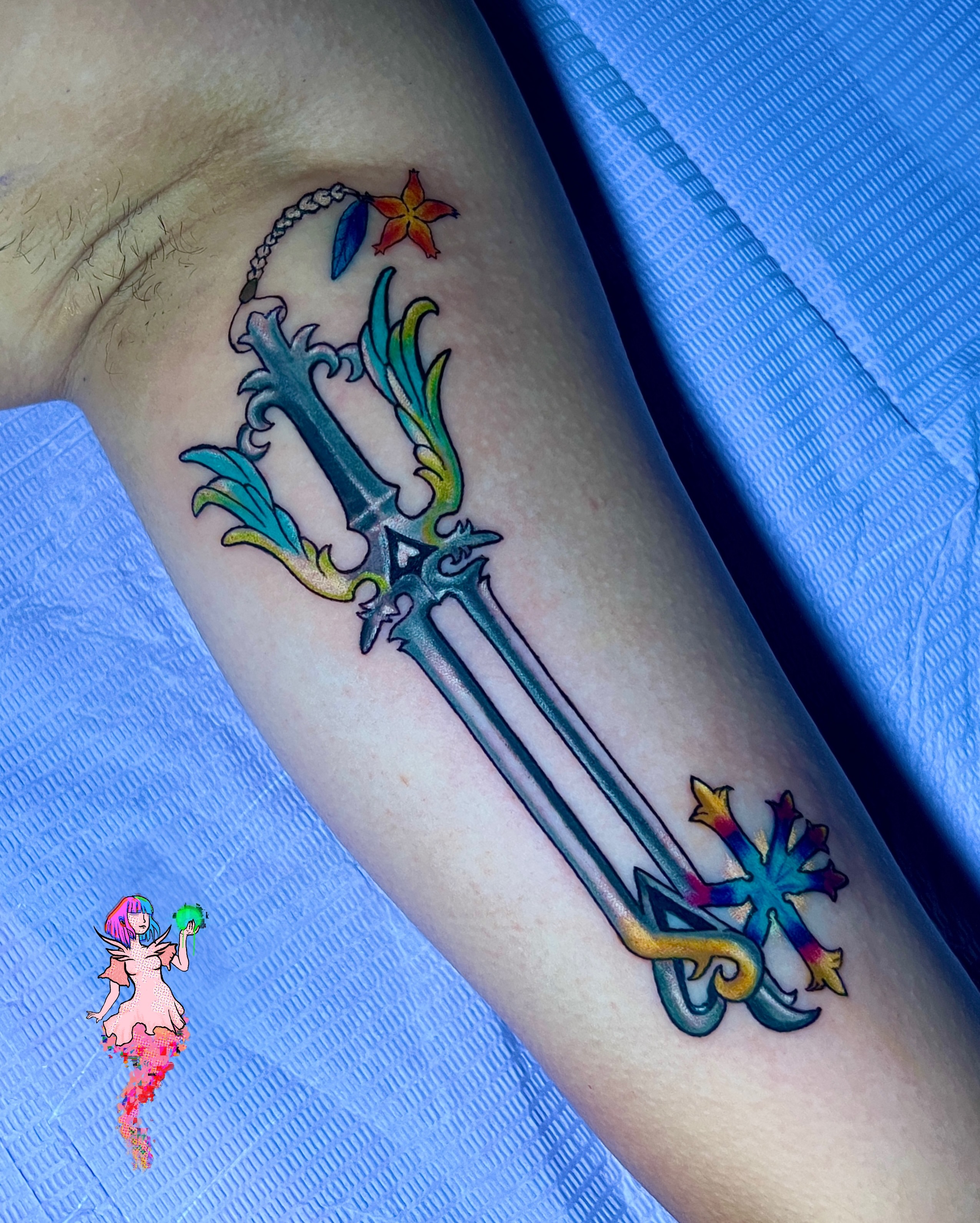 Key new school tattoo on the forearm by Aguaviva.uv Tattoos 🇵🇷