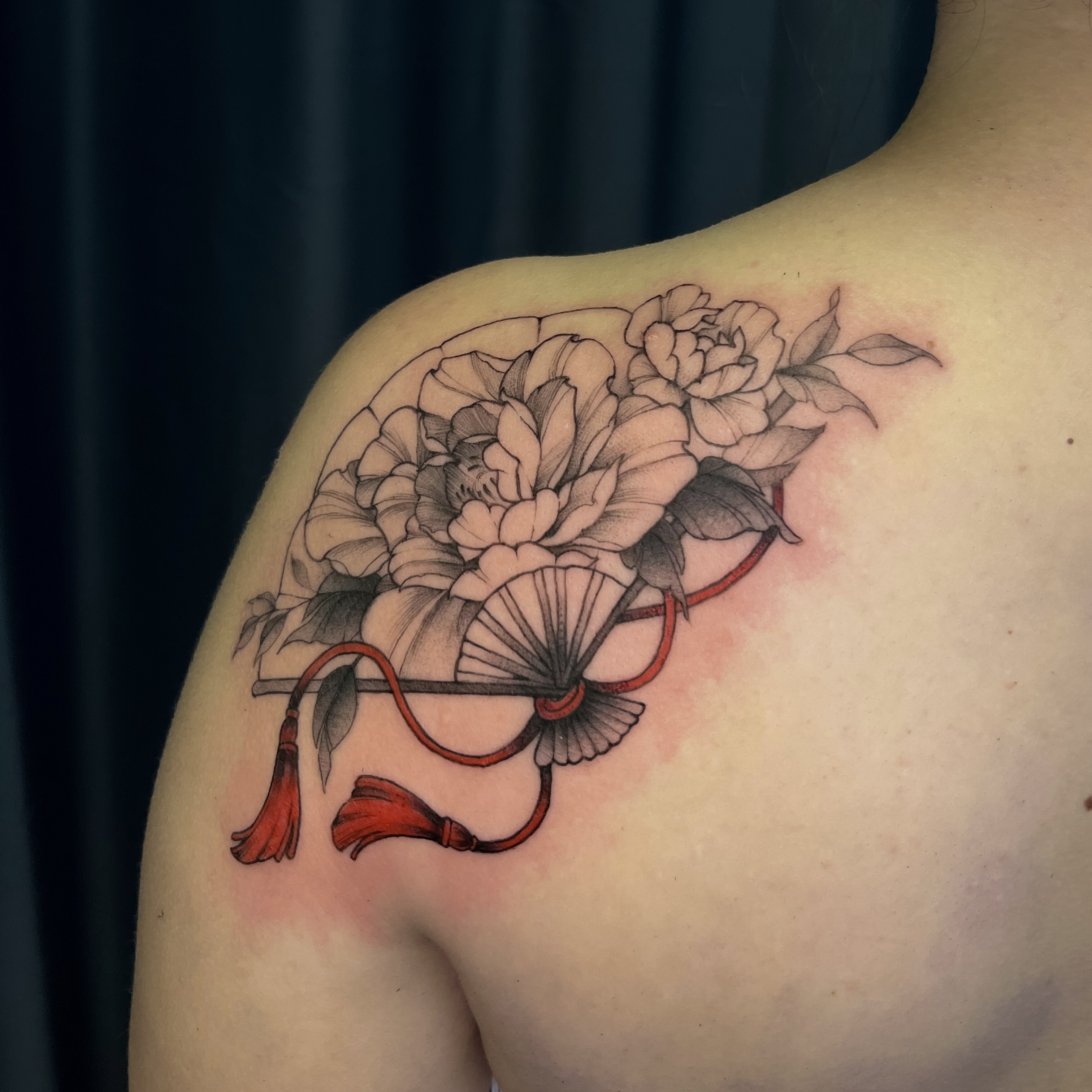 Tattoo by @celynity — black_and_grey