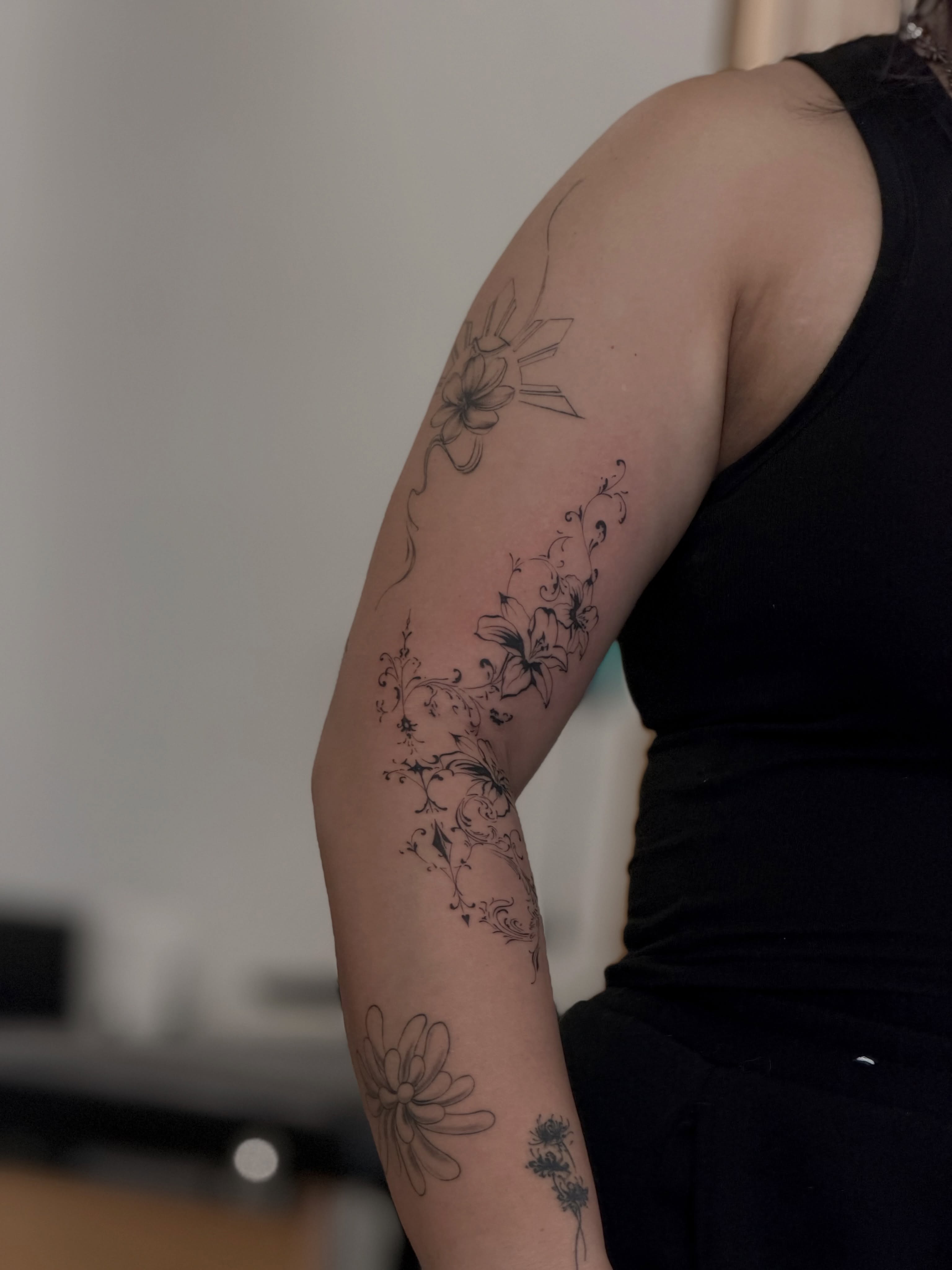 Tattoo by @tattedbymae β black_and_grey