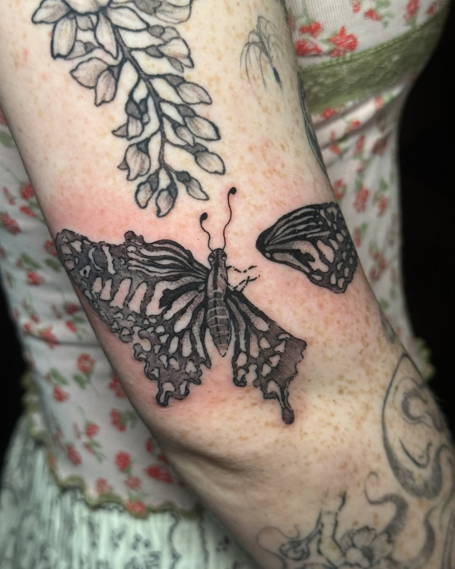 Tattoo by @tattoos_by_cat — black_and_grey
