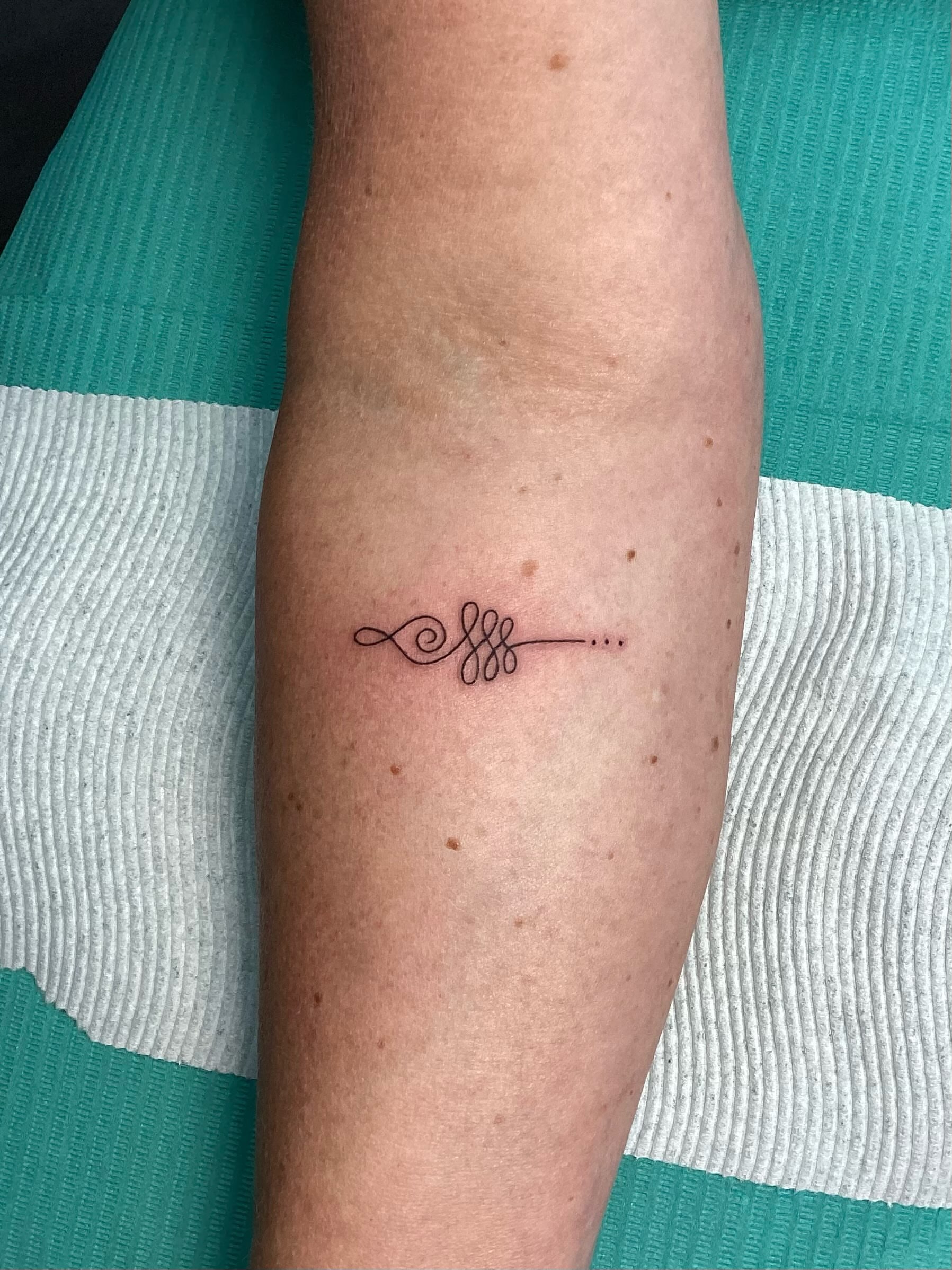 Tattoo by @amanda_sugar_and_spice_tattoo — fine_line