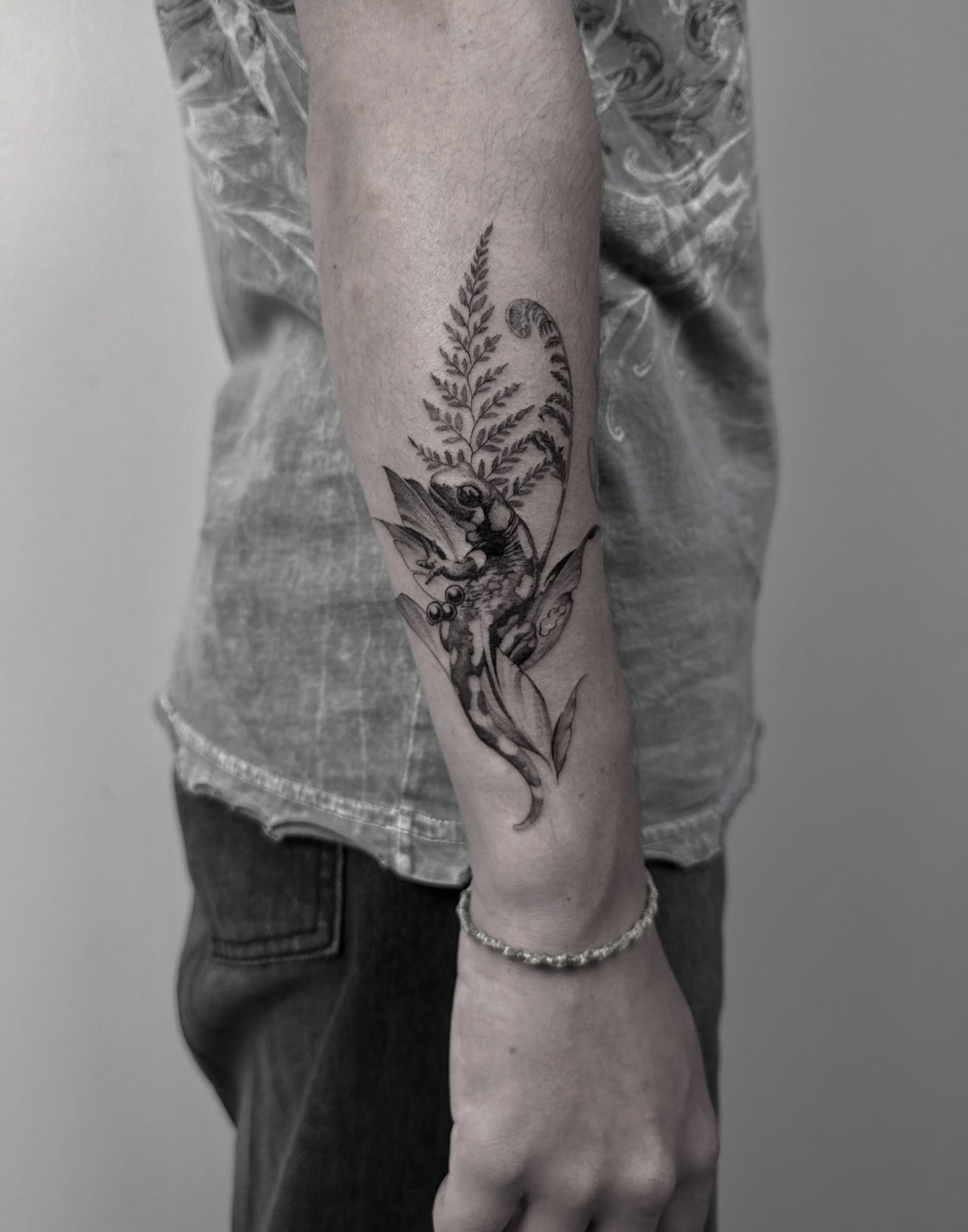 Tattoo by @hellishxtattoos โ black_and_grey