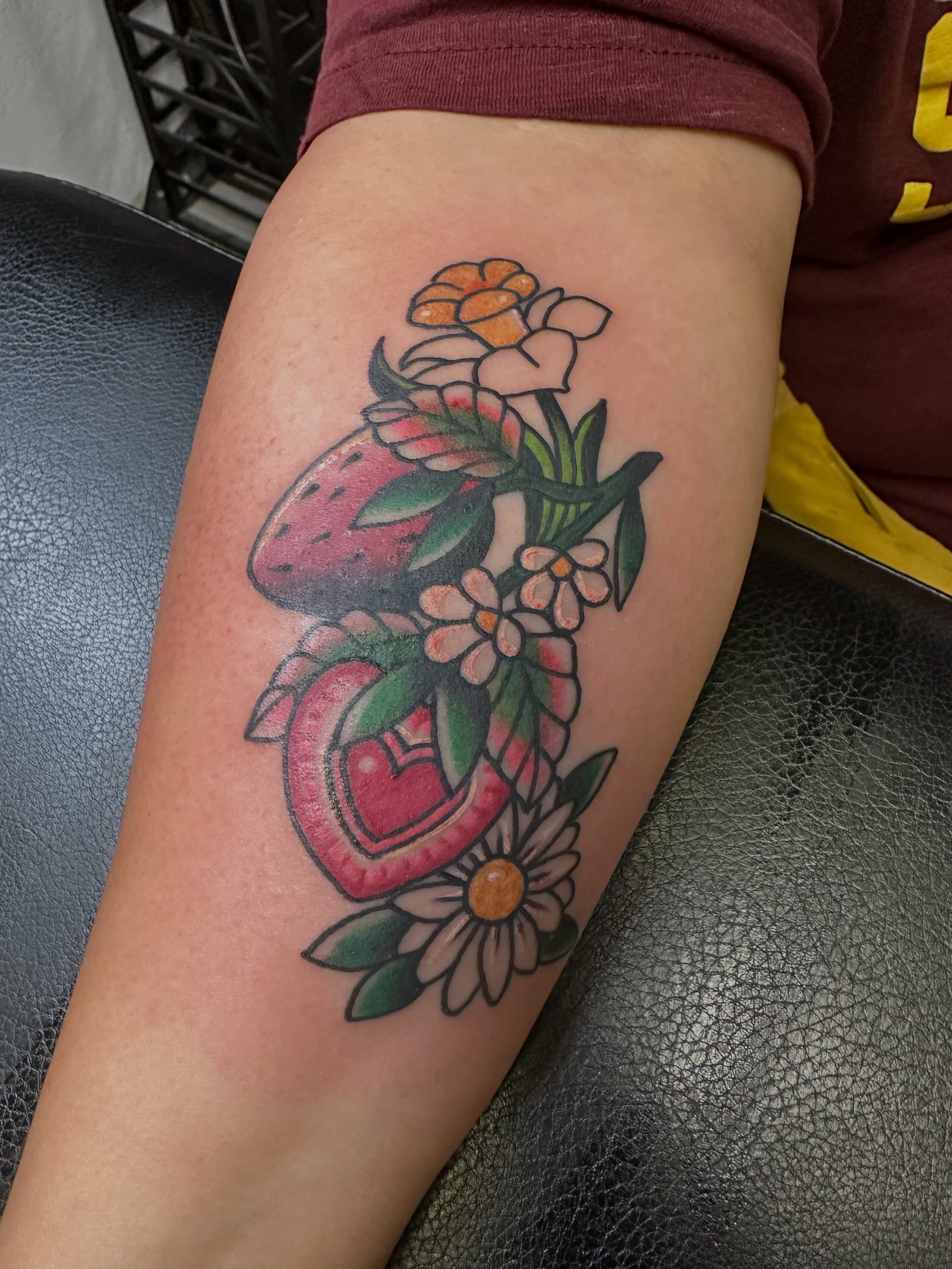 Tattoo by @juliebirdtattoos β american_traditional