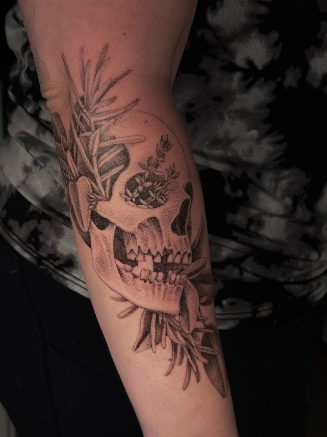 Tattoo by @alyssafazzino — black_and_grey, realism