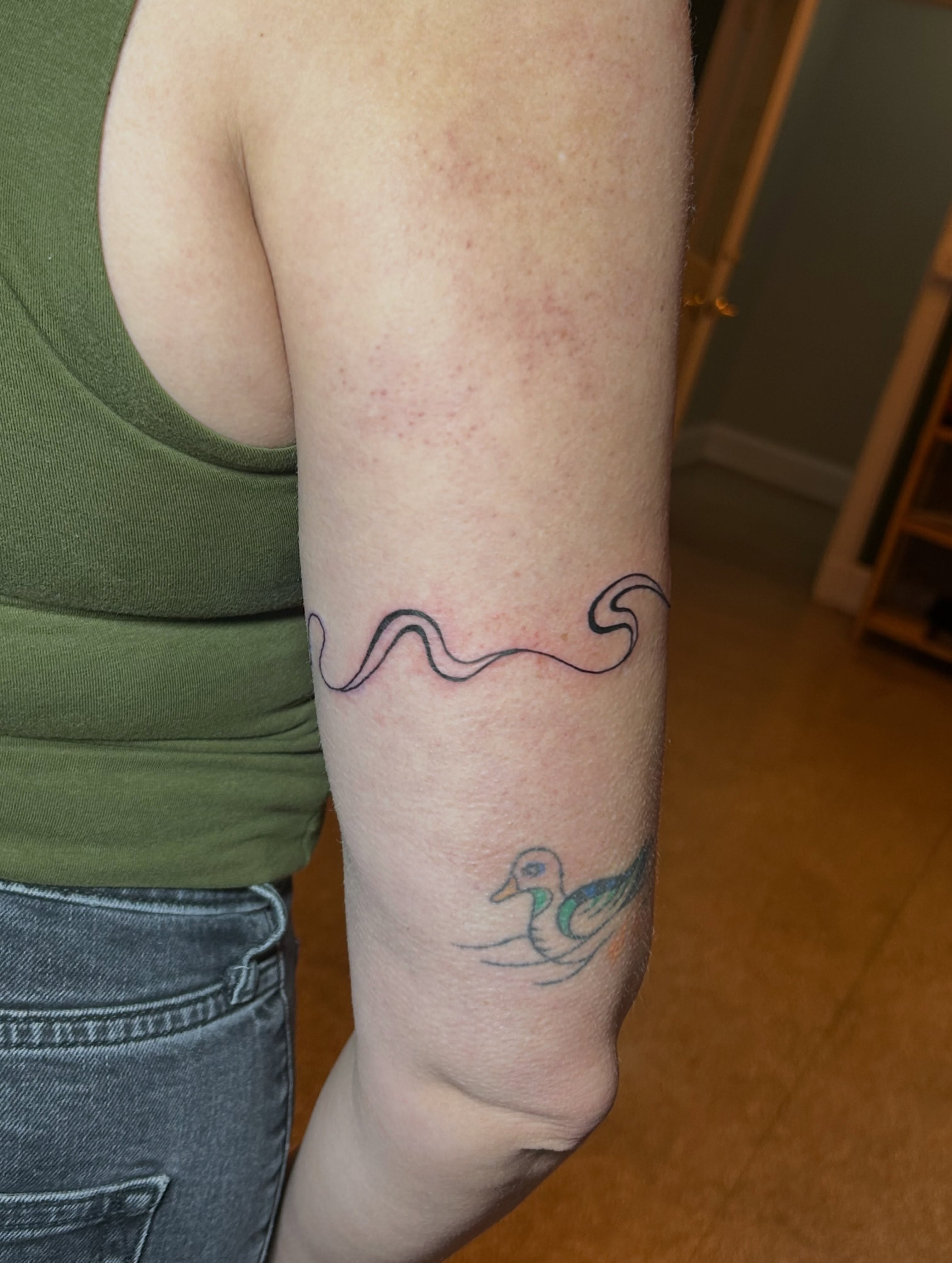 Tattoo by @sofiasparklez โ minimalist