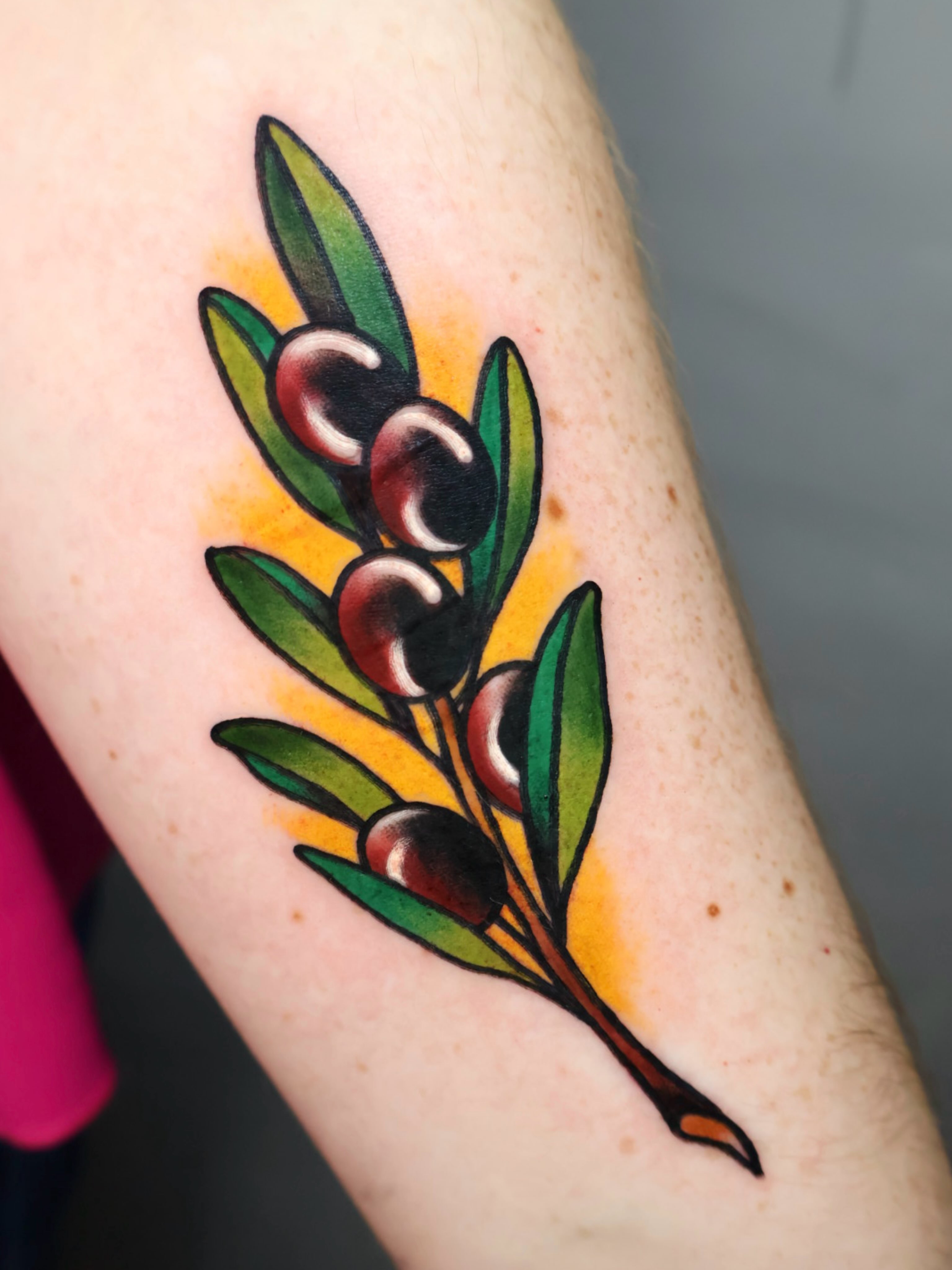 Tattoo by @tt_whitepearl — american_traditional