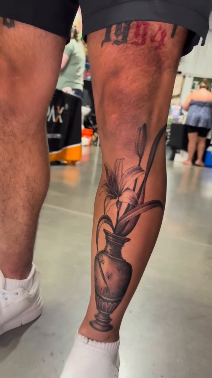 Tattoo by @emprintedd β black_and_grey, realism