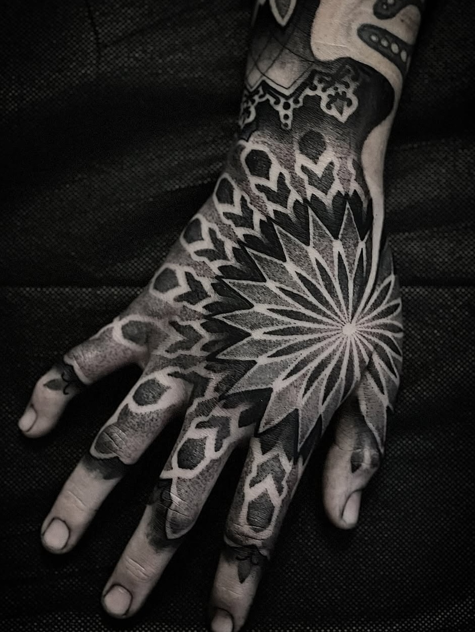 Tattoo by @jymicalkins — geometric