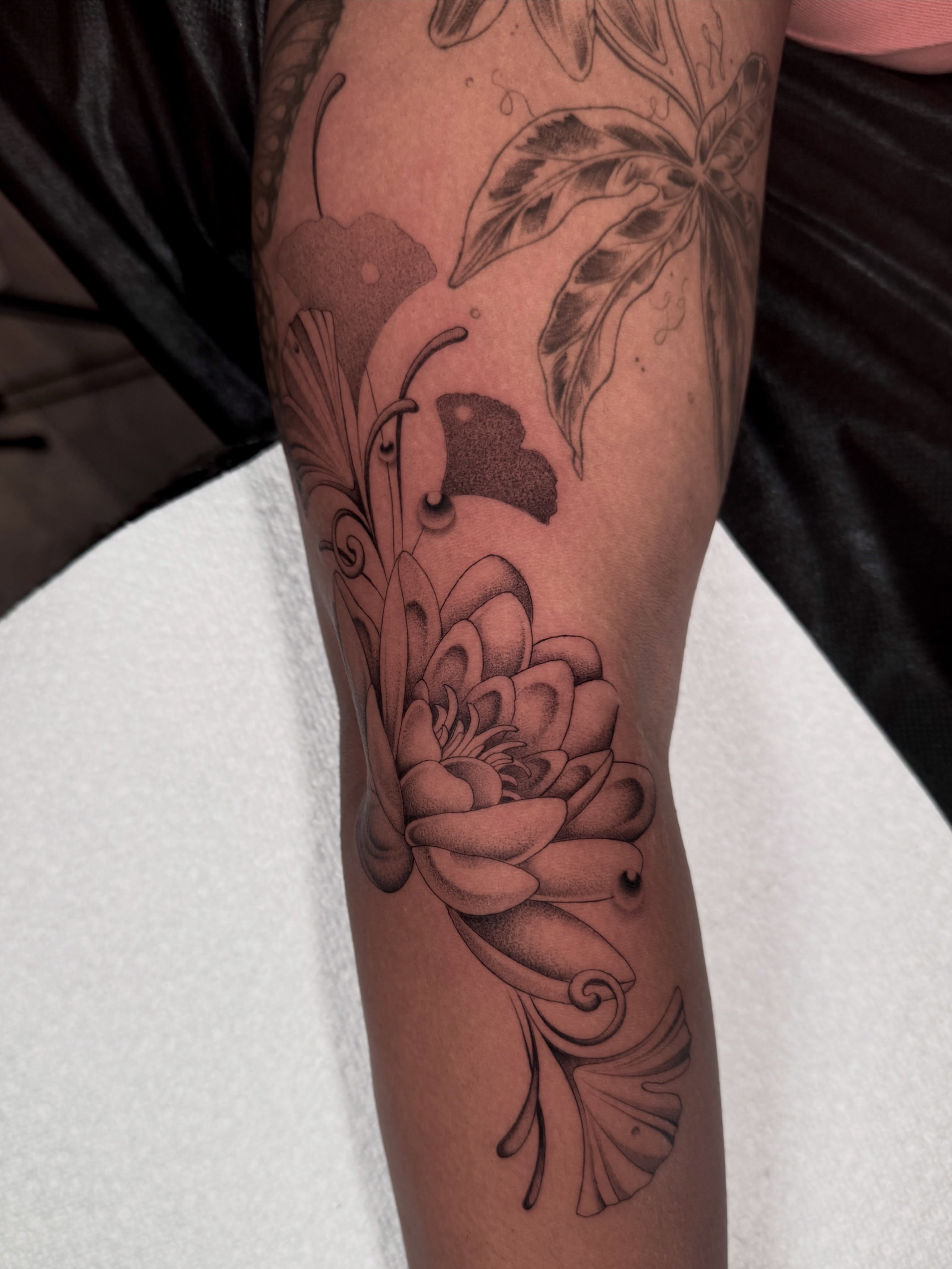 Tattoo by 𝖙𝖗𝖎𝖓𝖎𝖙𝖞 𝖜𝖊𝖊𝖘𝖊, Salt Lake City, UT