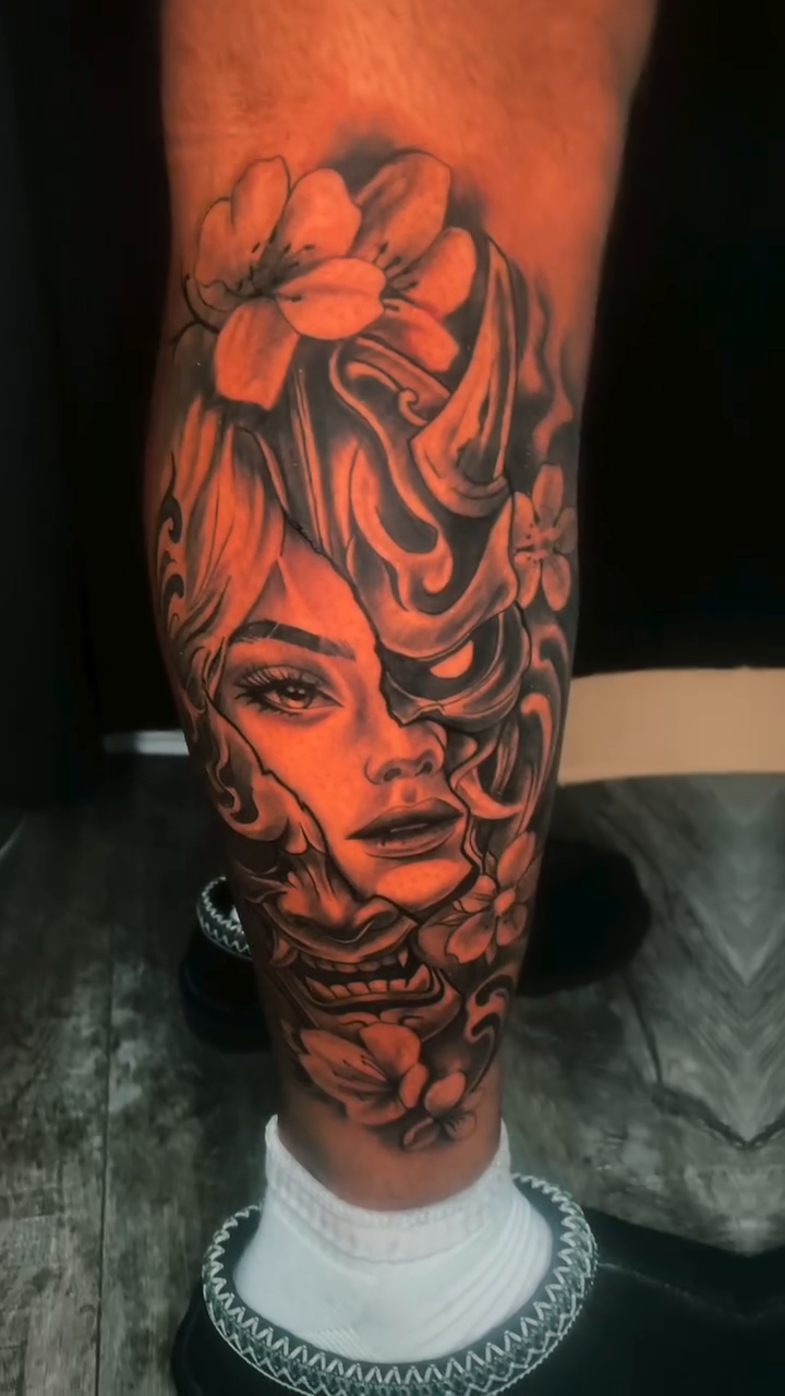 Woman and skull realism tattoo by Shaunboweink