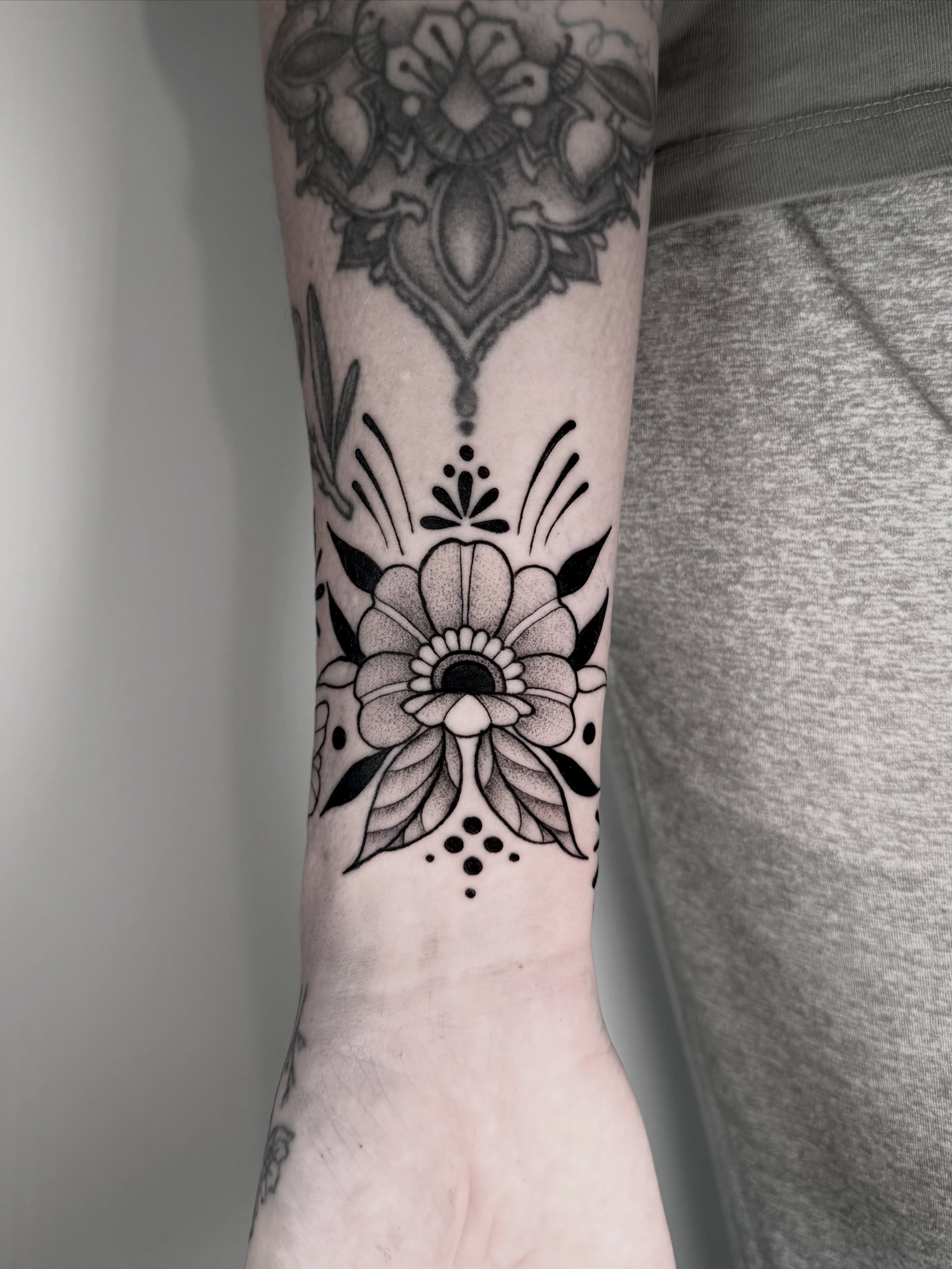 Tattoo by @katepenntattoos โ black_and_grey, dotwork