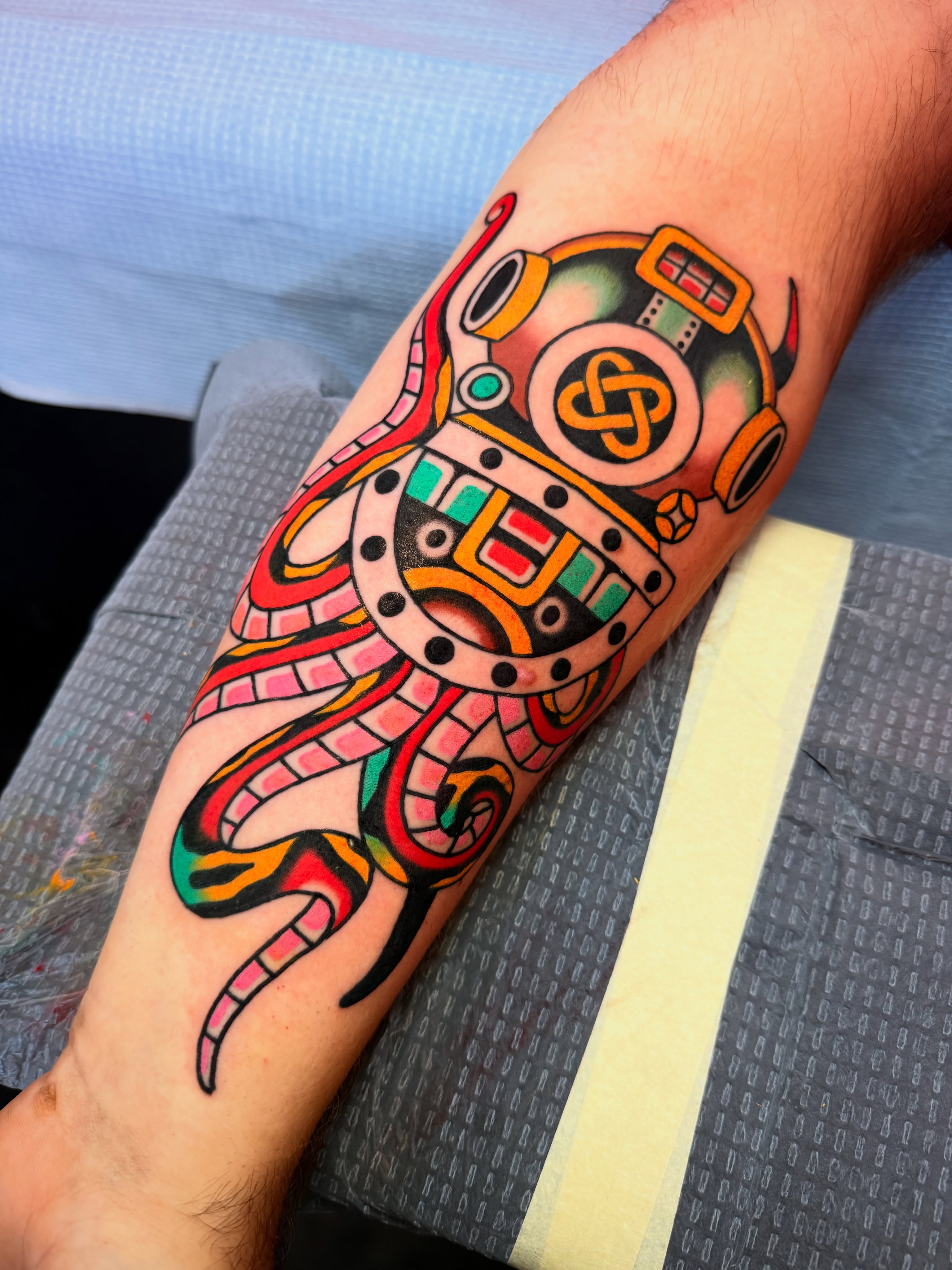 Tattoo by @jimmy_snaz — american_traditional, geometric