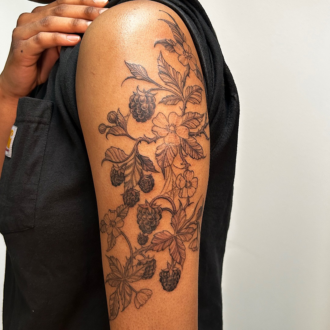 Berry plant black and grey tattoo on the upper arm by ♡︎ Kaylie ♡︎, Tacoma, Washington