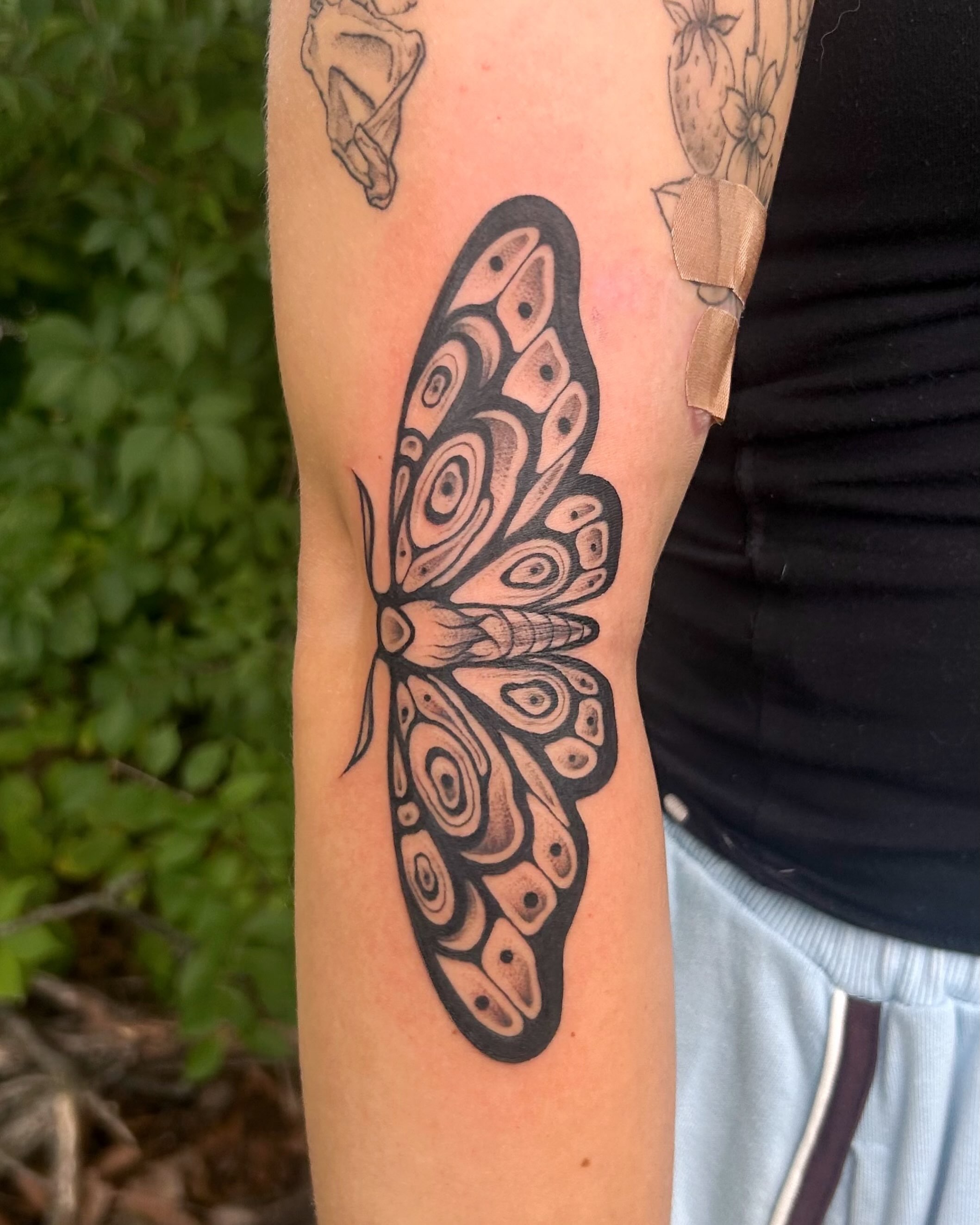 Tattoo by @millersmods — black_and_grey