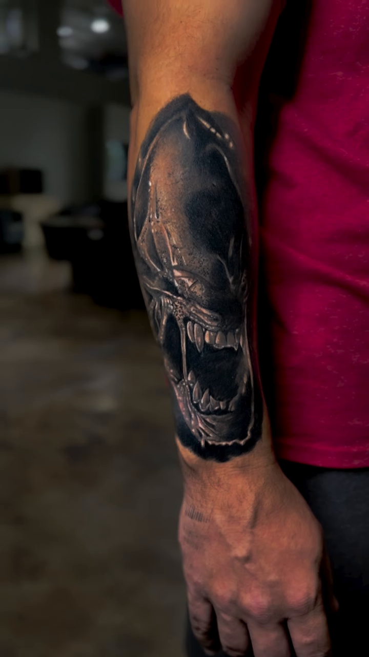 Xenomorph head realism tattoo by Edward best