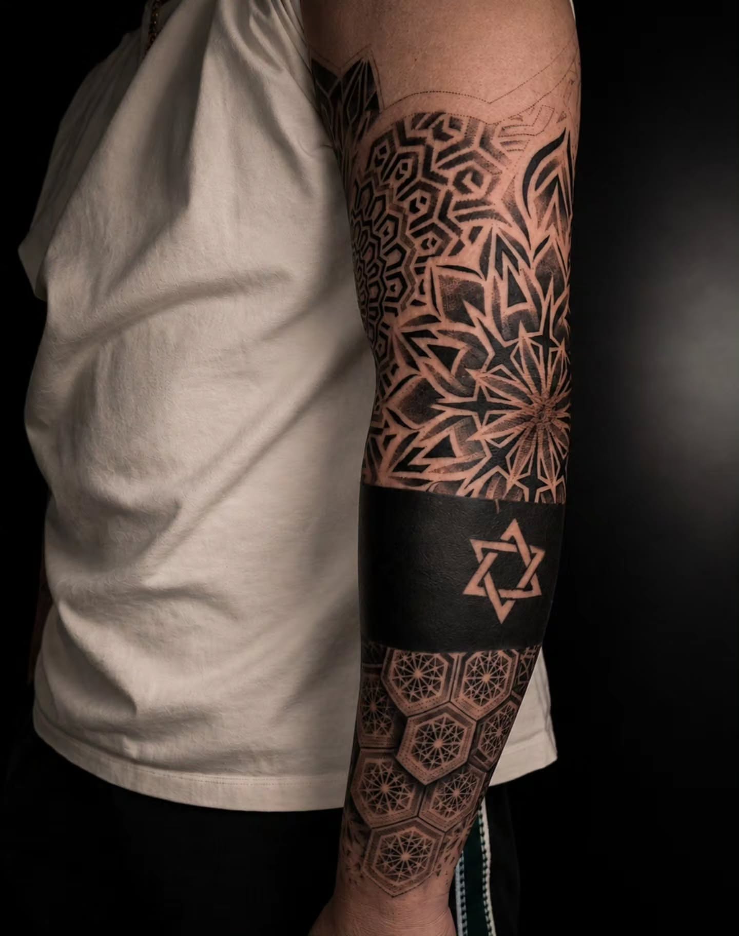 Tattoo by @toa_monti — geometric