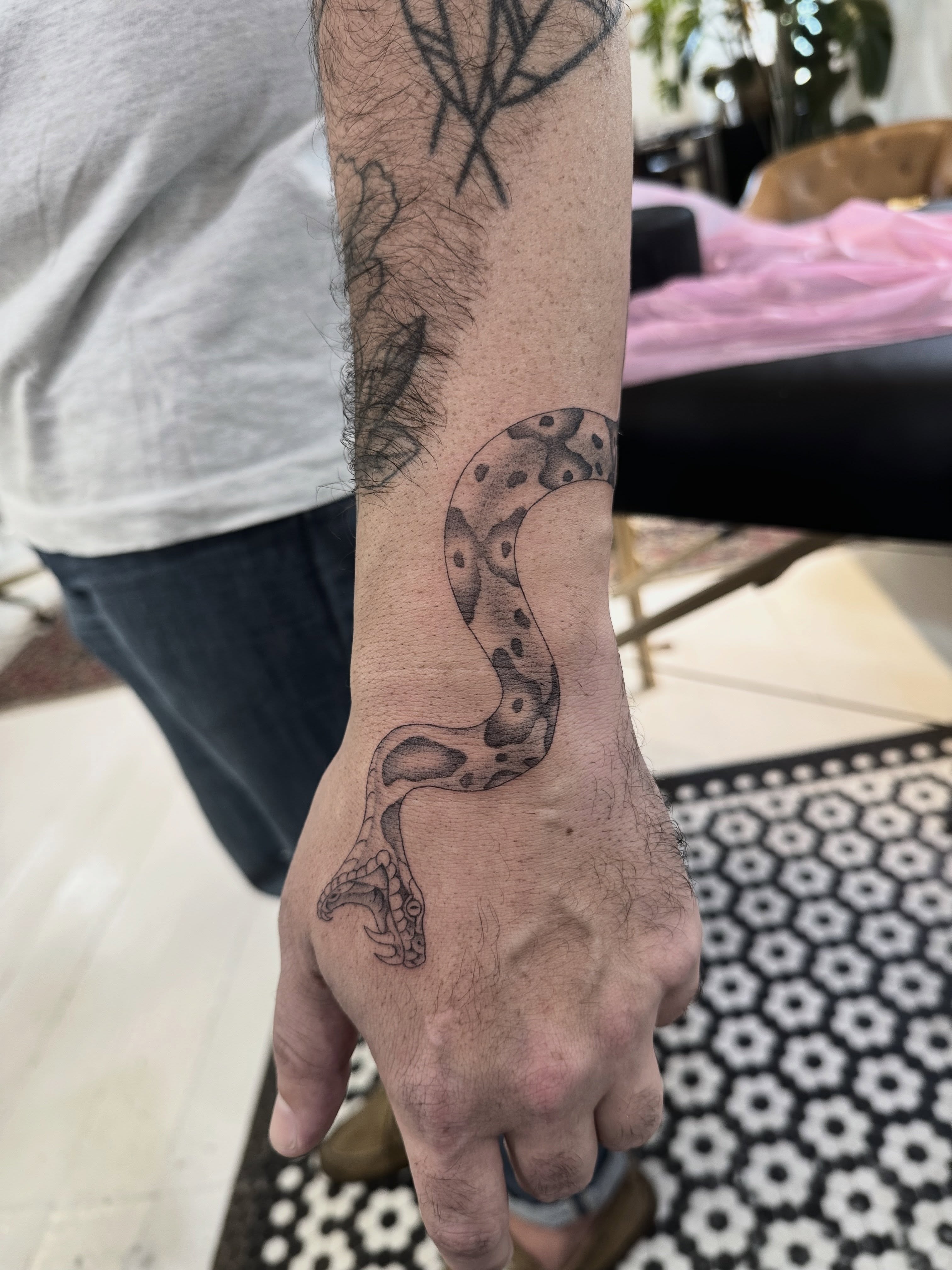 Tattoo by @seanharringtontattoo β black_and_grey