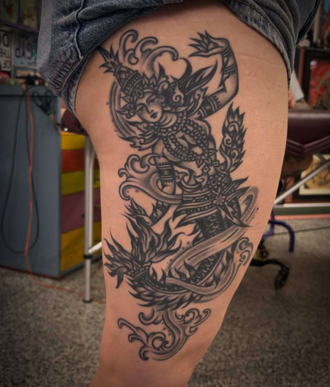 Mythical warrior black and grey tattoo on the thigh by Deya Aven, Nashville, Tennessee