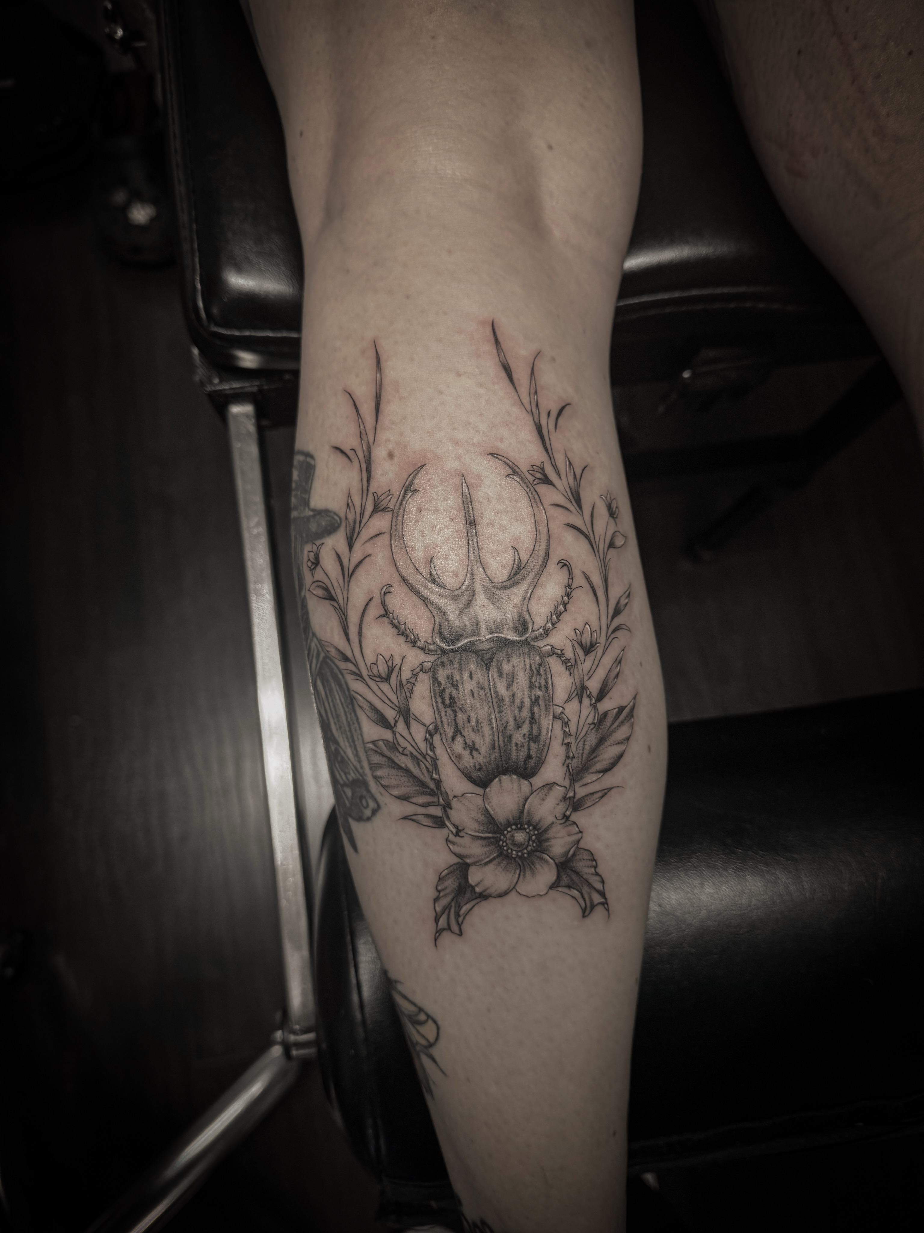 Tattoo by @linework_lacey — black_and_grey