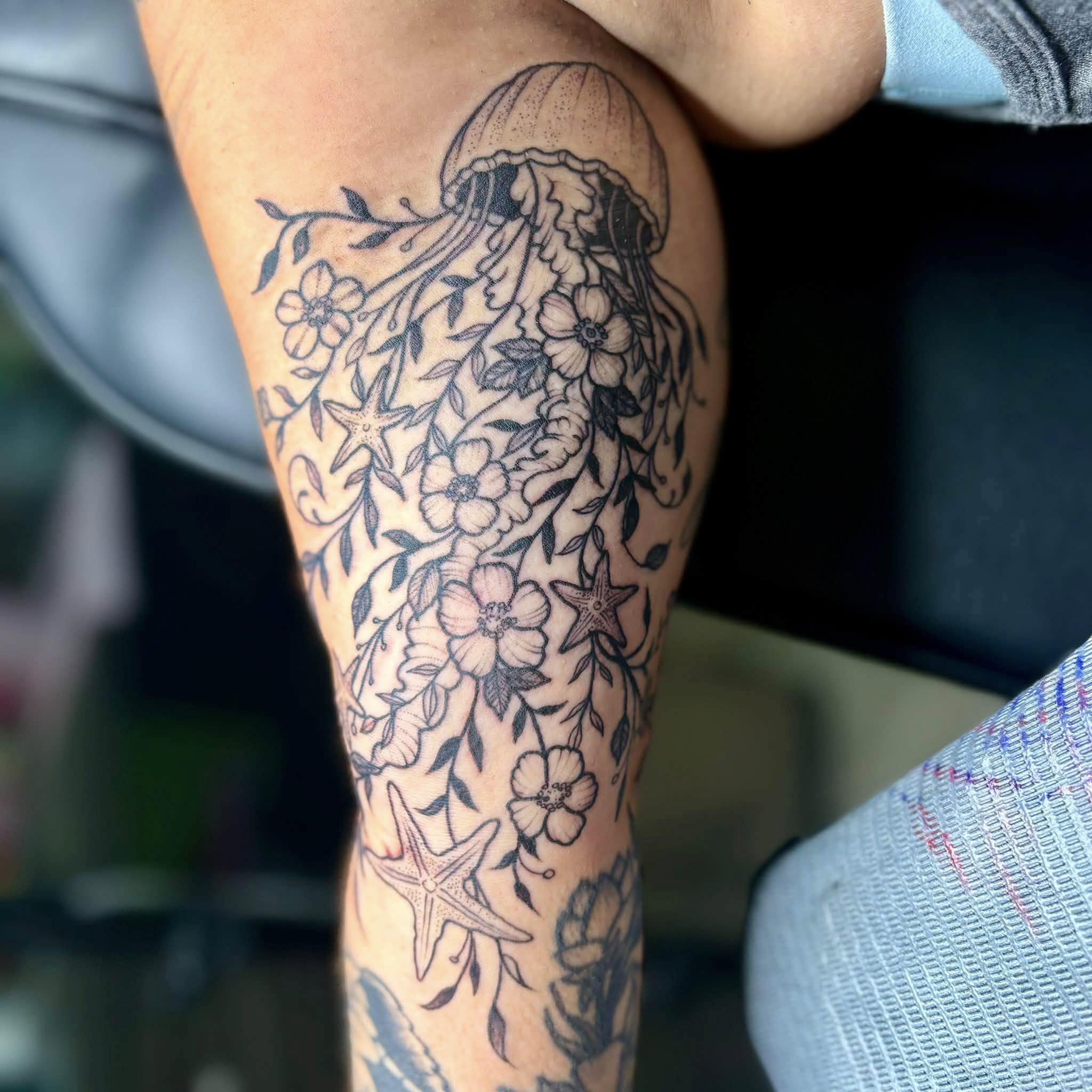 Tattoo by @danidemoart — black_and_grey, dotwork