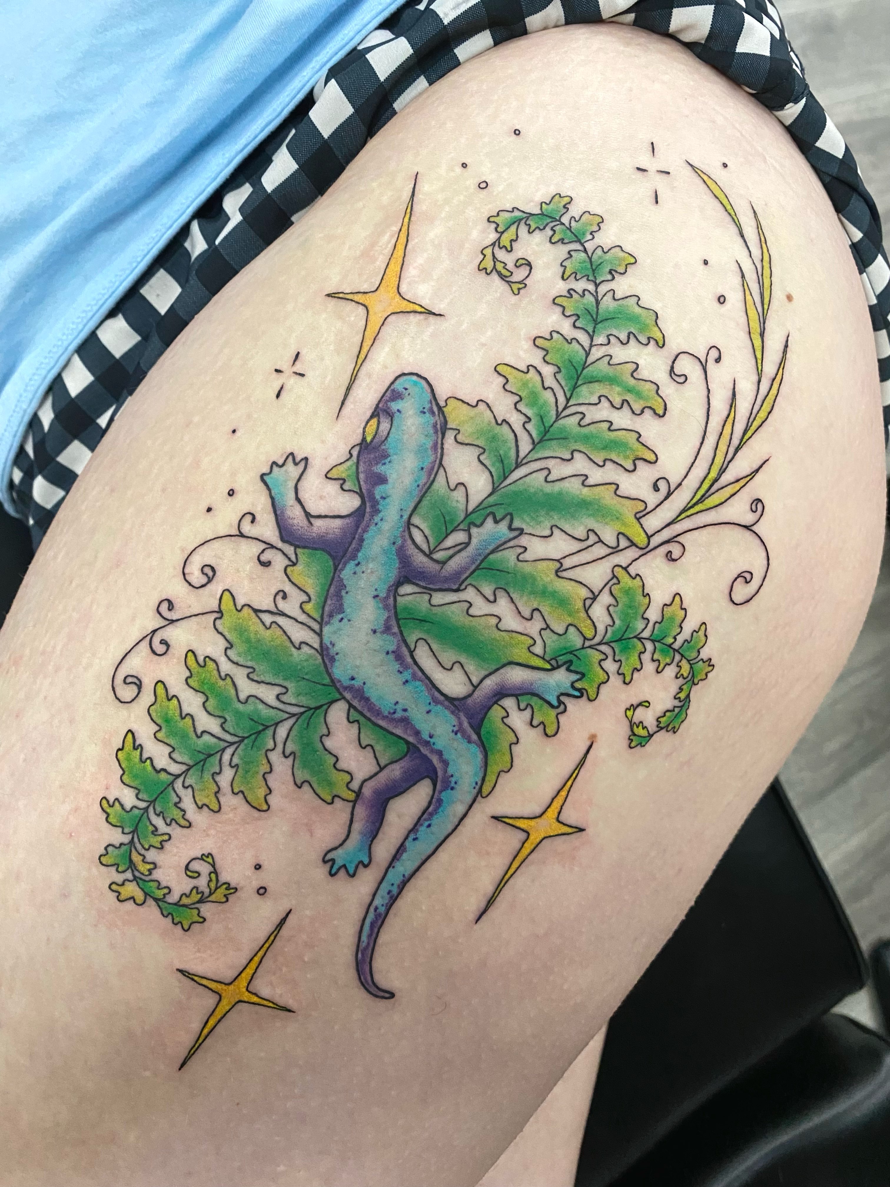 Gecko and leaves new school tattoo on the thigh by Savanna Starr Mortensen