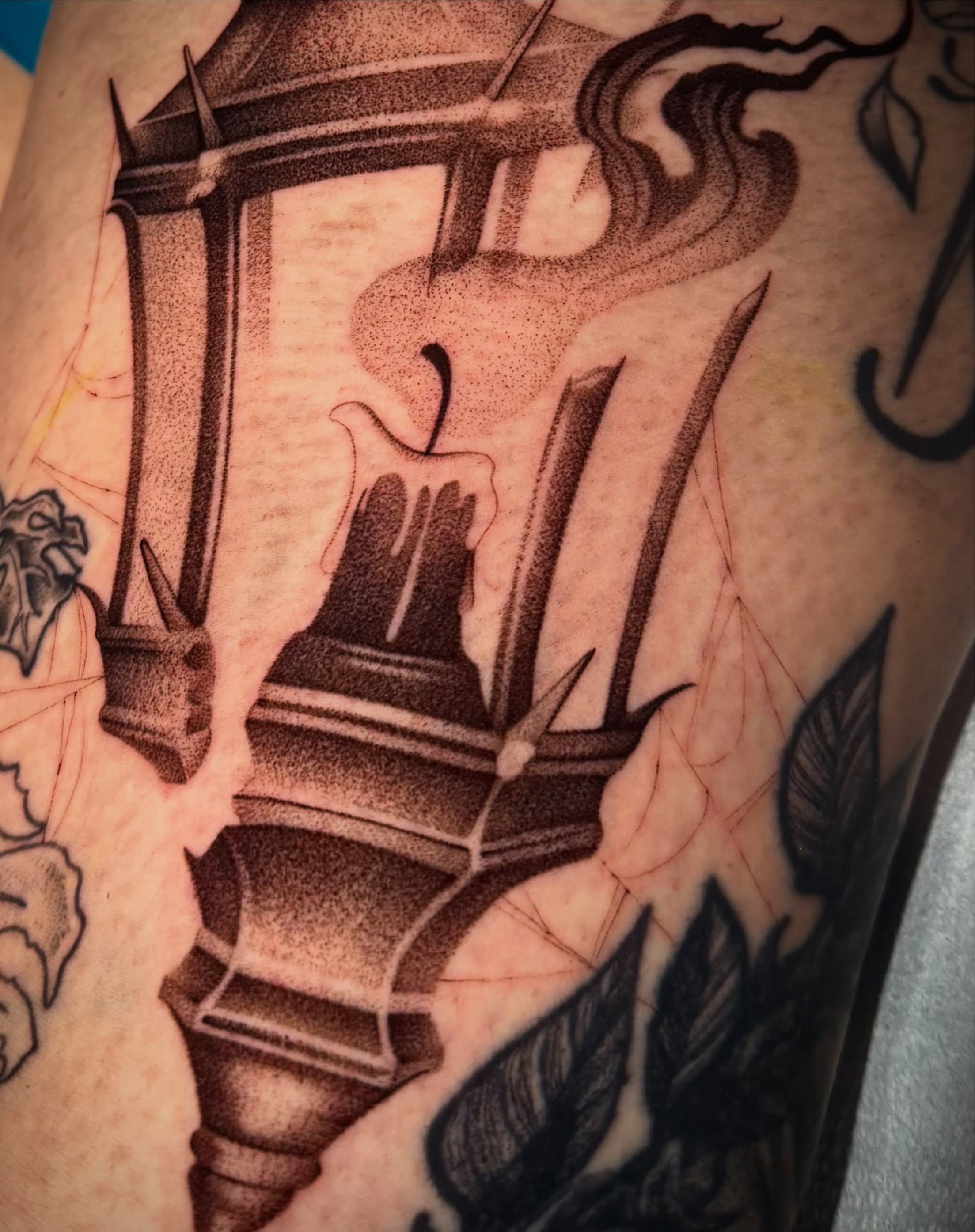 Candle lantern dotwork tattoo on the forearm by ᴰᴿᴬᴳᴼᴺ